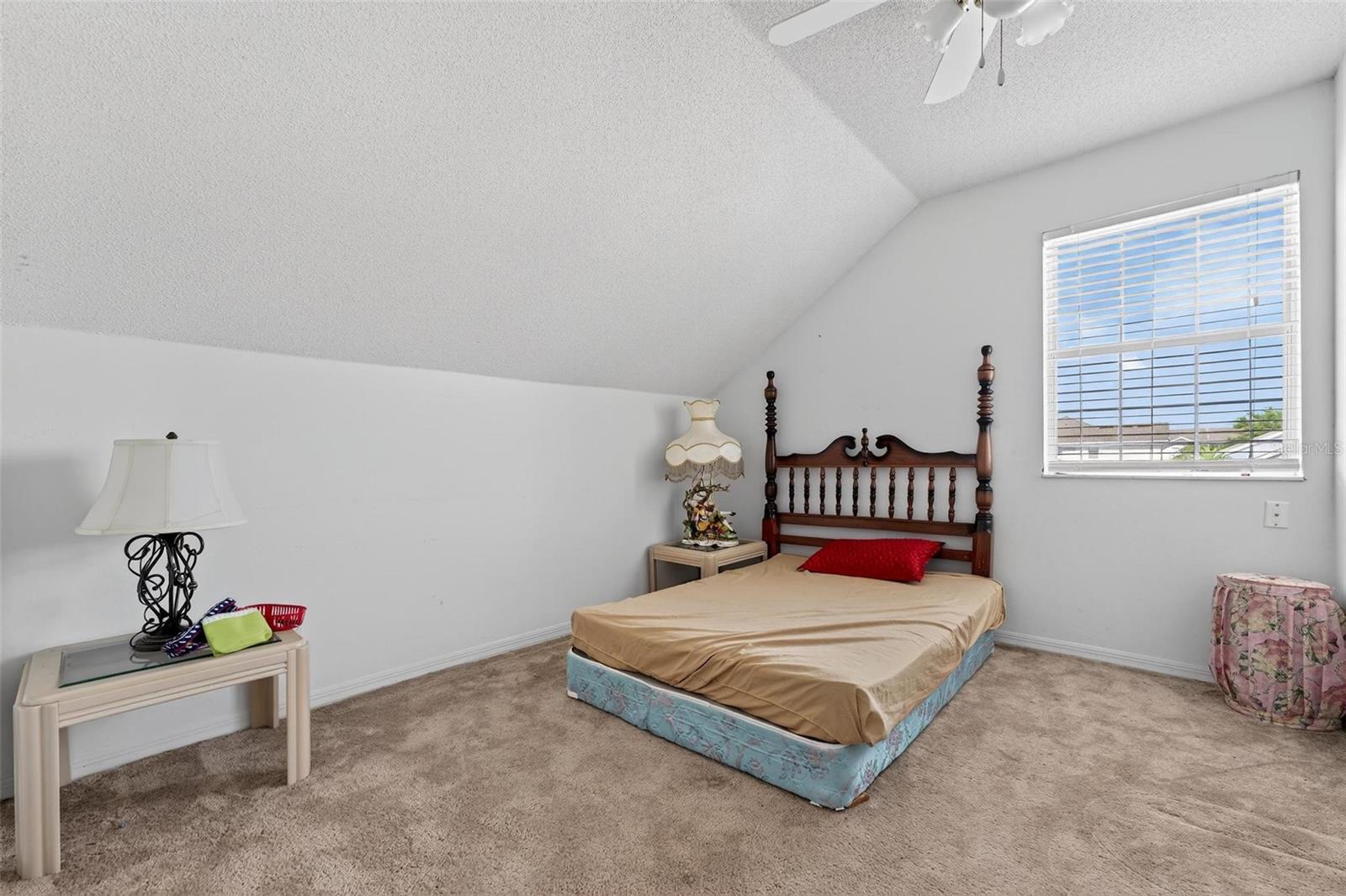 Image 24 of 41 For 2076 Shannon Lakes Blvd