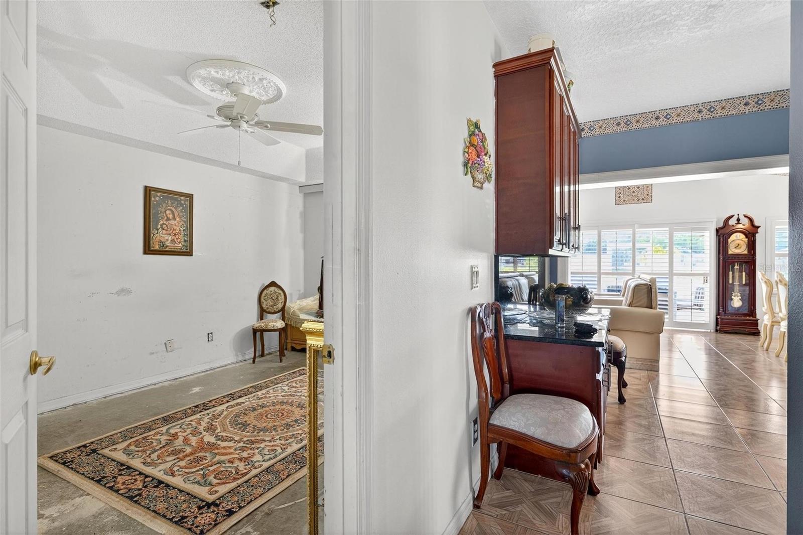 Image 5 of 41 For 2076 Shannon Lakes Blvd