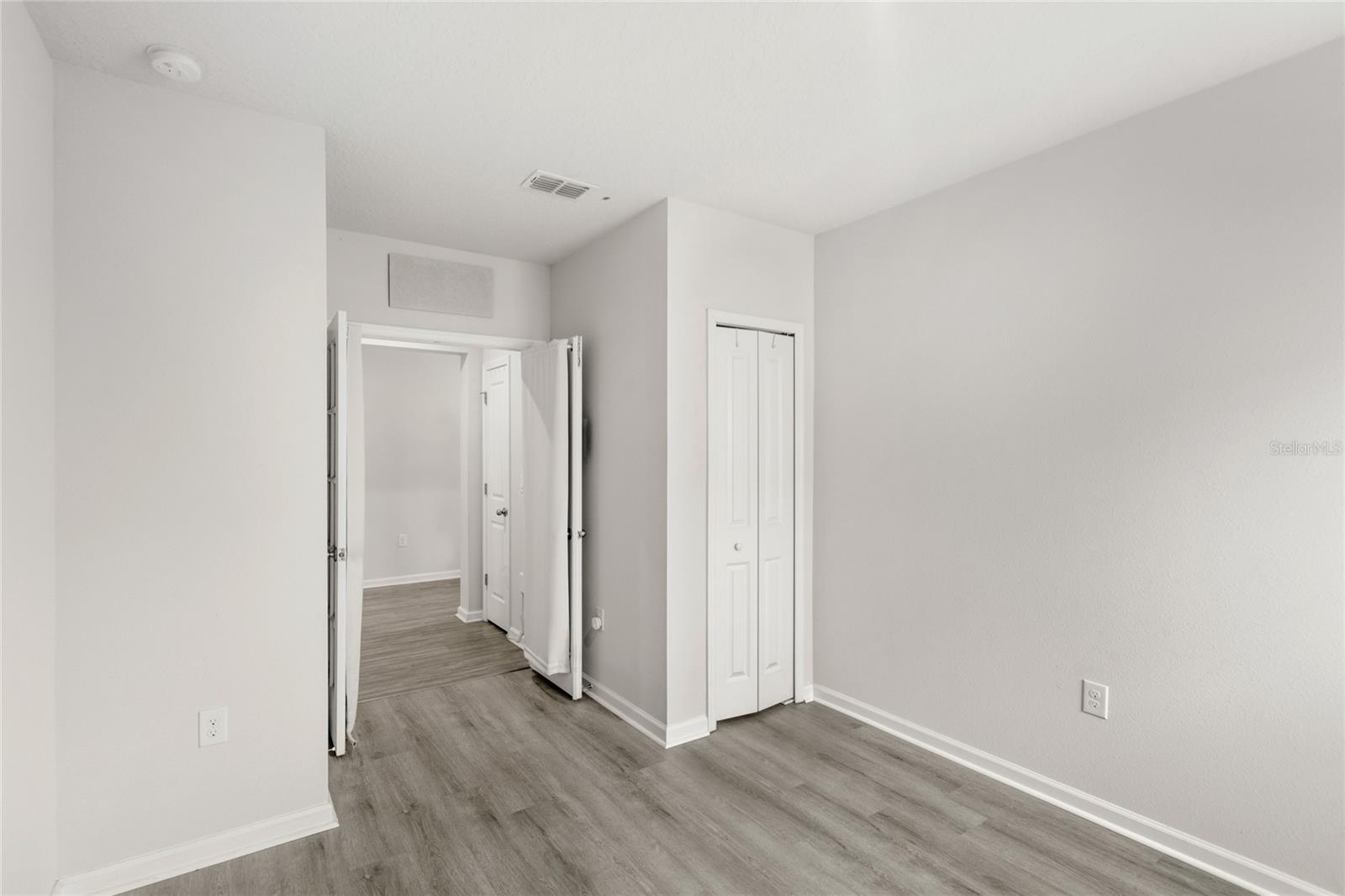 Image 31 of 52 For 4301 Creek Bank Drive