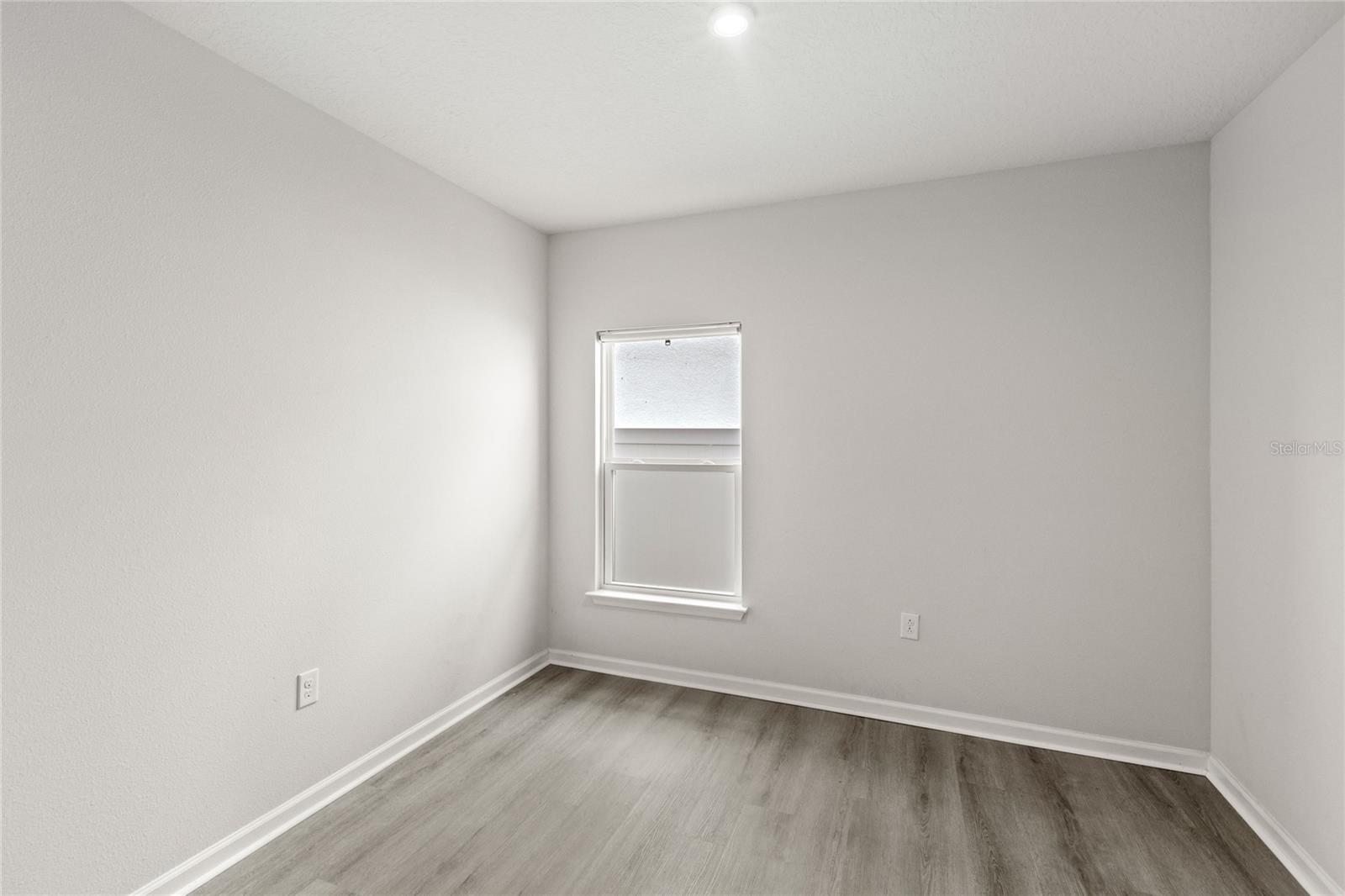 Image 33 of 52 For 4301 Creek Bank Drive