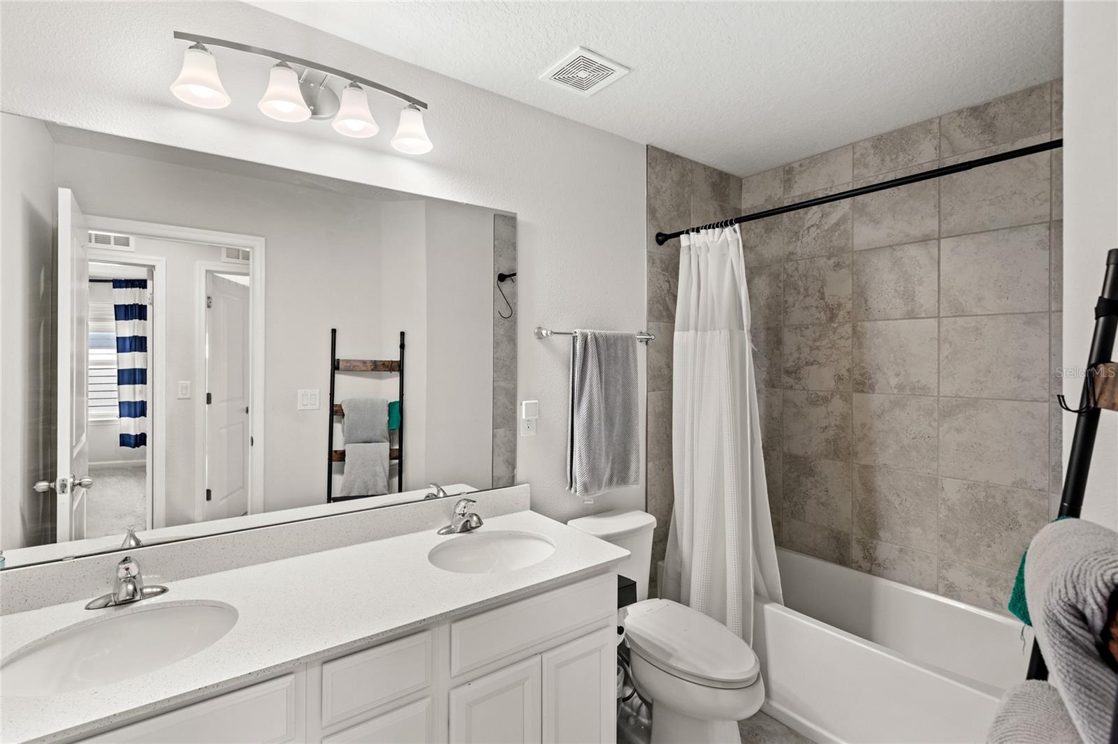 Image 35 of 52 For 4301 Creek Bank Drive