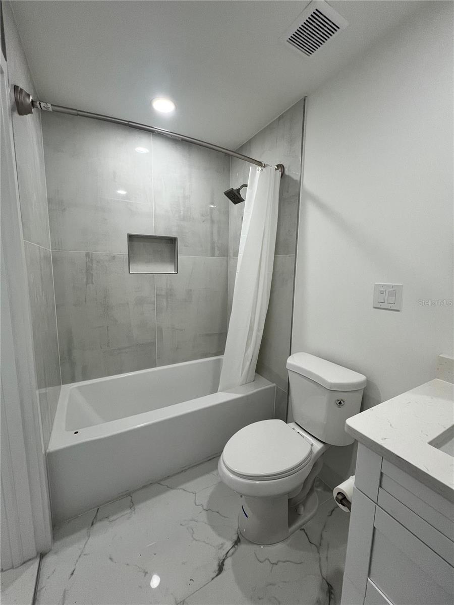 Image 44 of 55 For 1732 6th Street