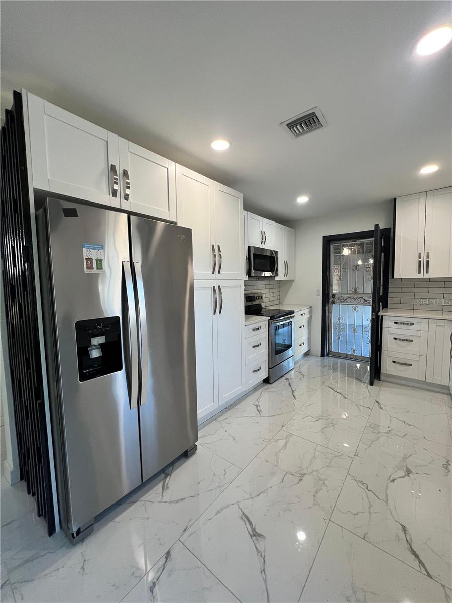 Image 45 of 55 For 1732 6th Street