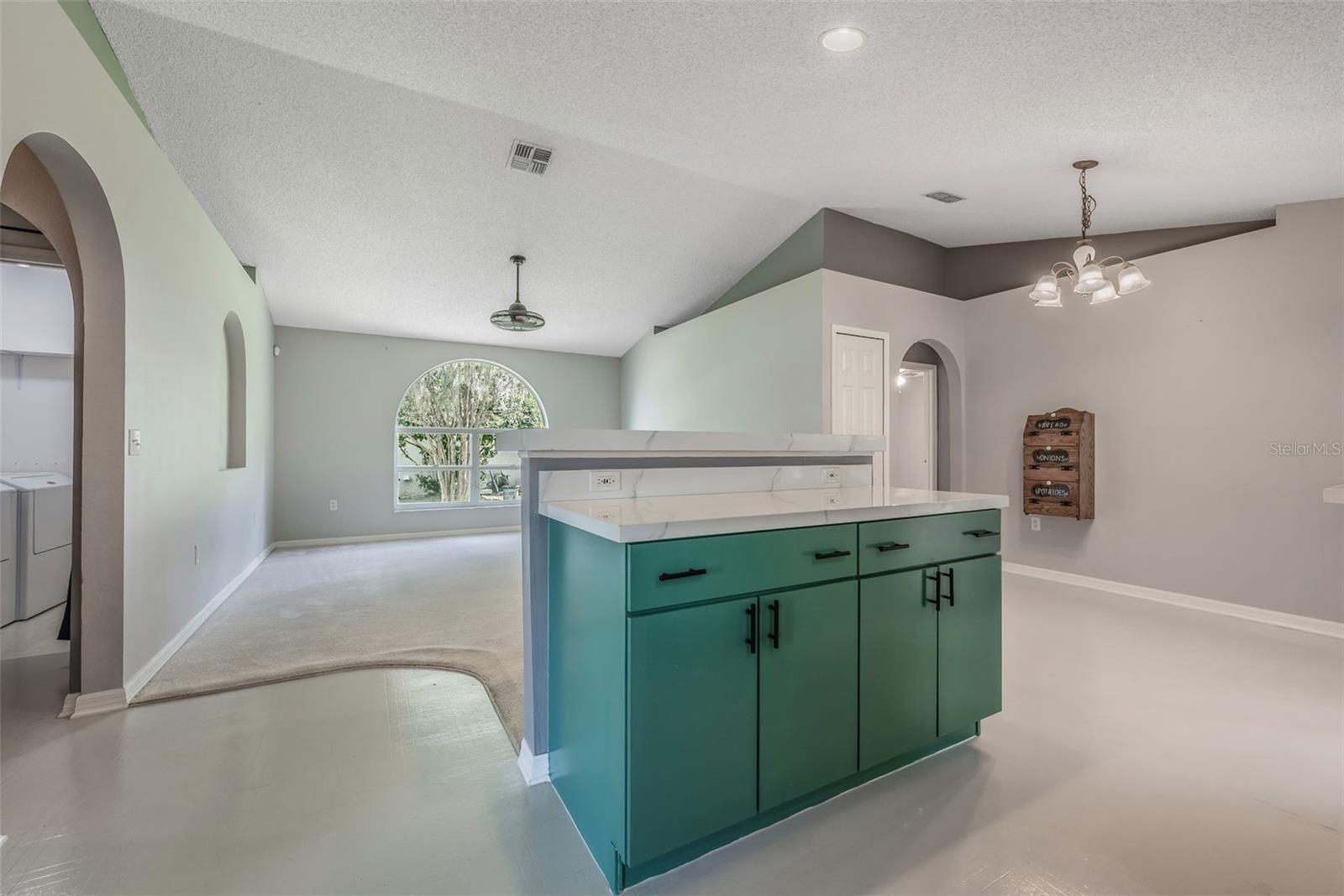 Image 13 of 59 For 10675 Fairhaven Way