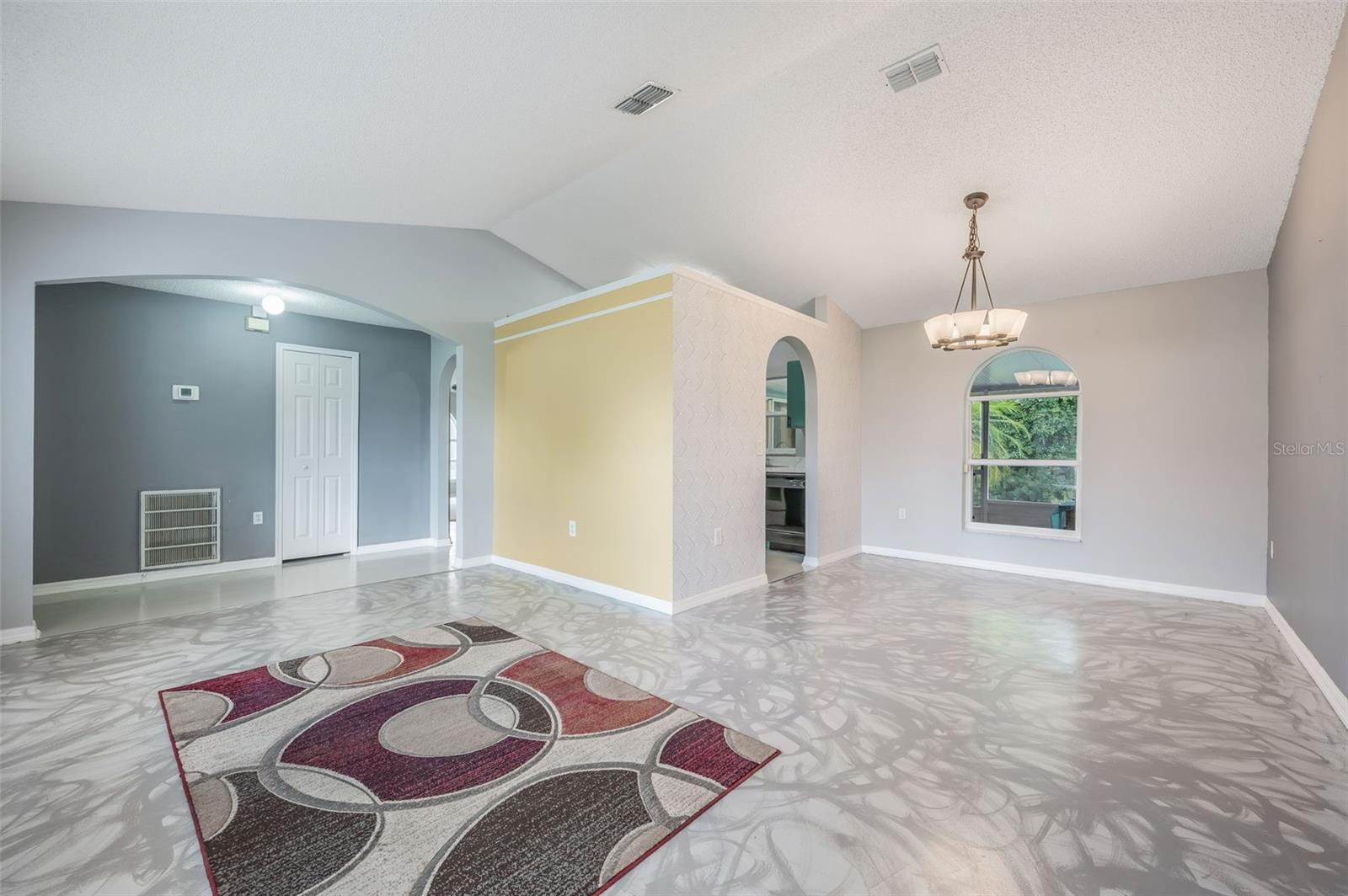 Image 7 of 59 For 10675 Fairhaven Way