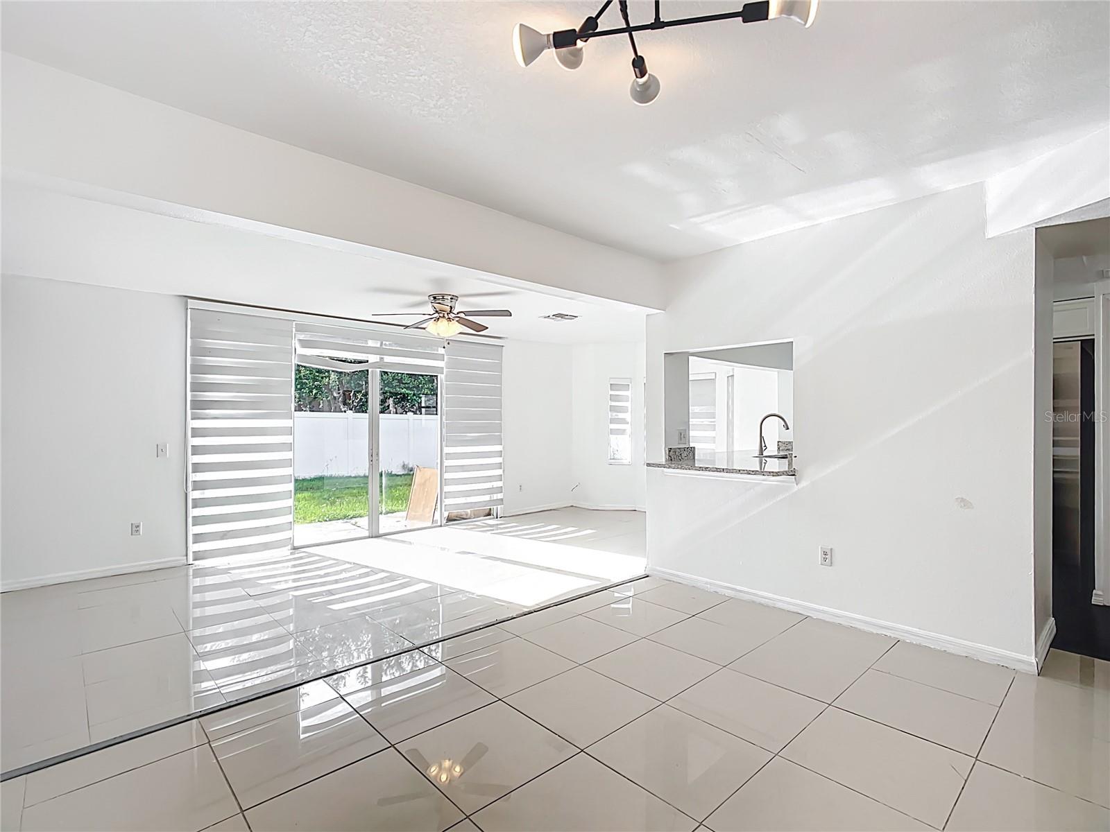 Image 12 of 42 For 709 Orchid Drive