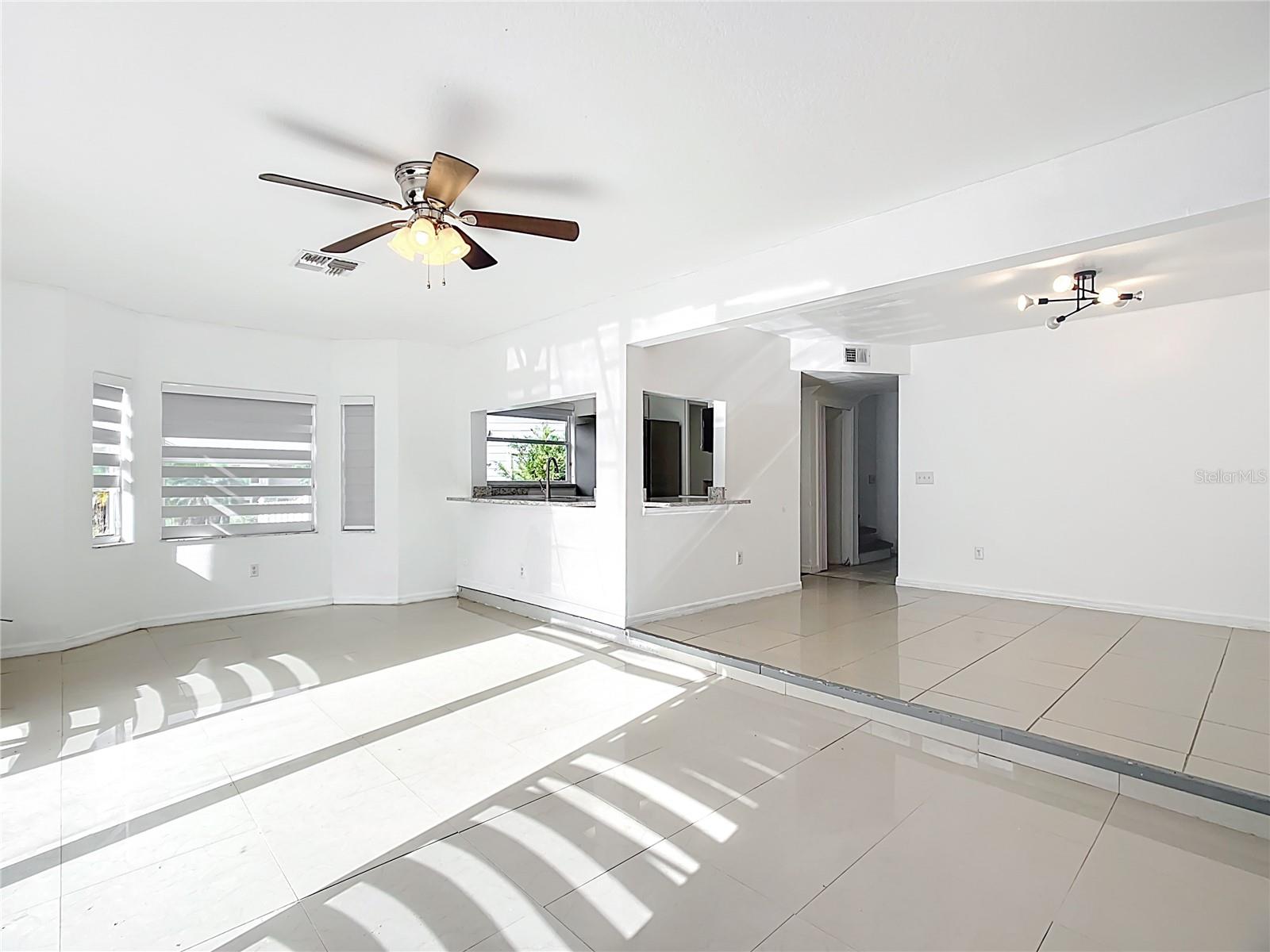 Image 13 of 42 For 709 Orchid Drive