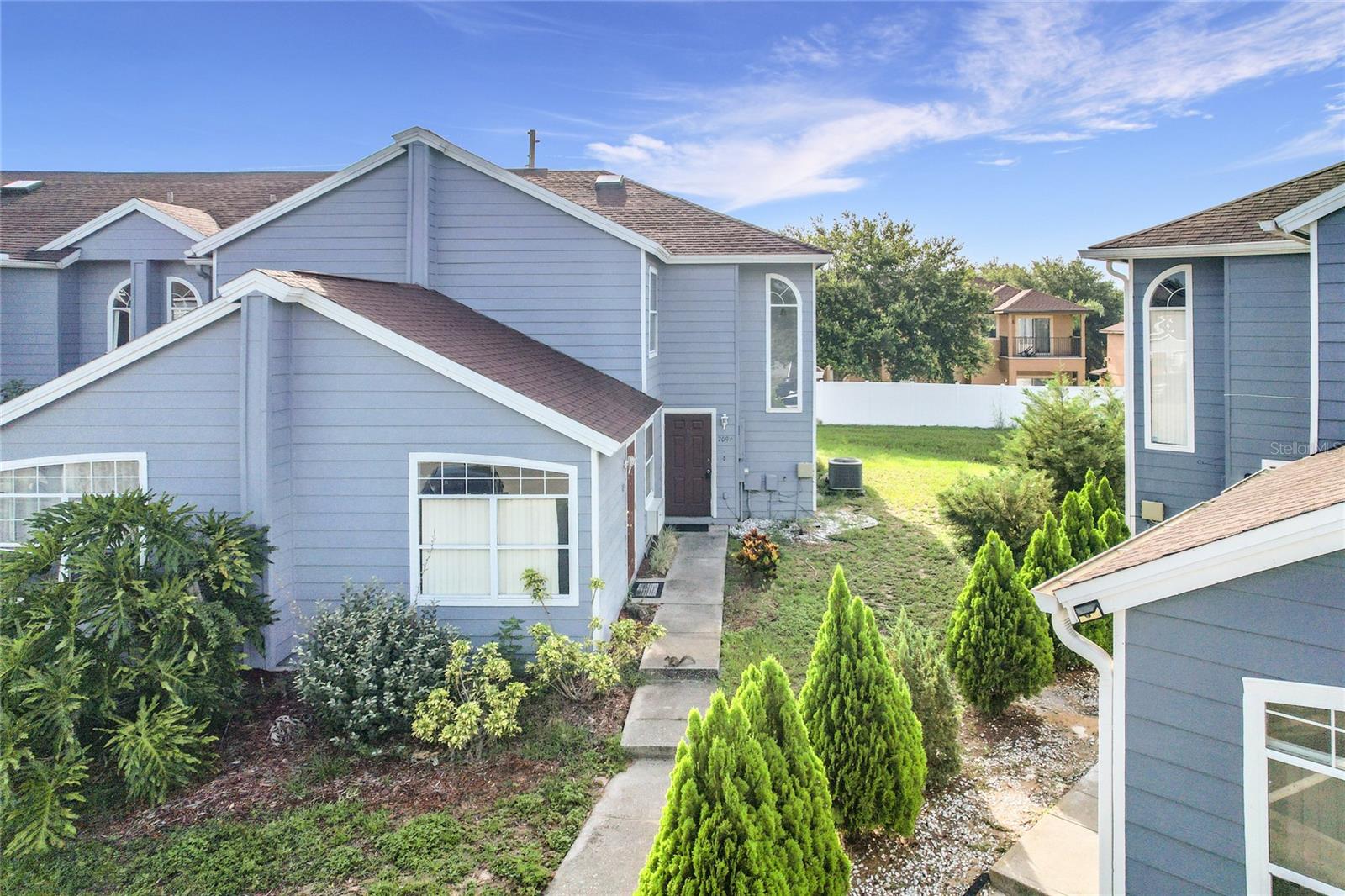 Image 2 of 42 For 709 Orchid Drive