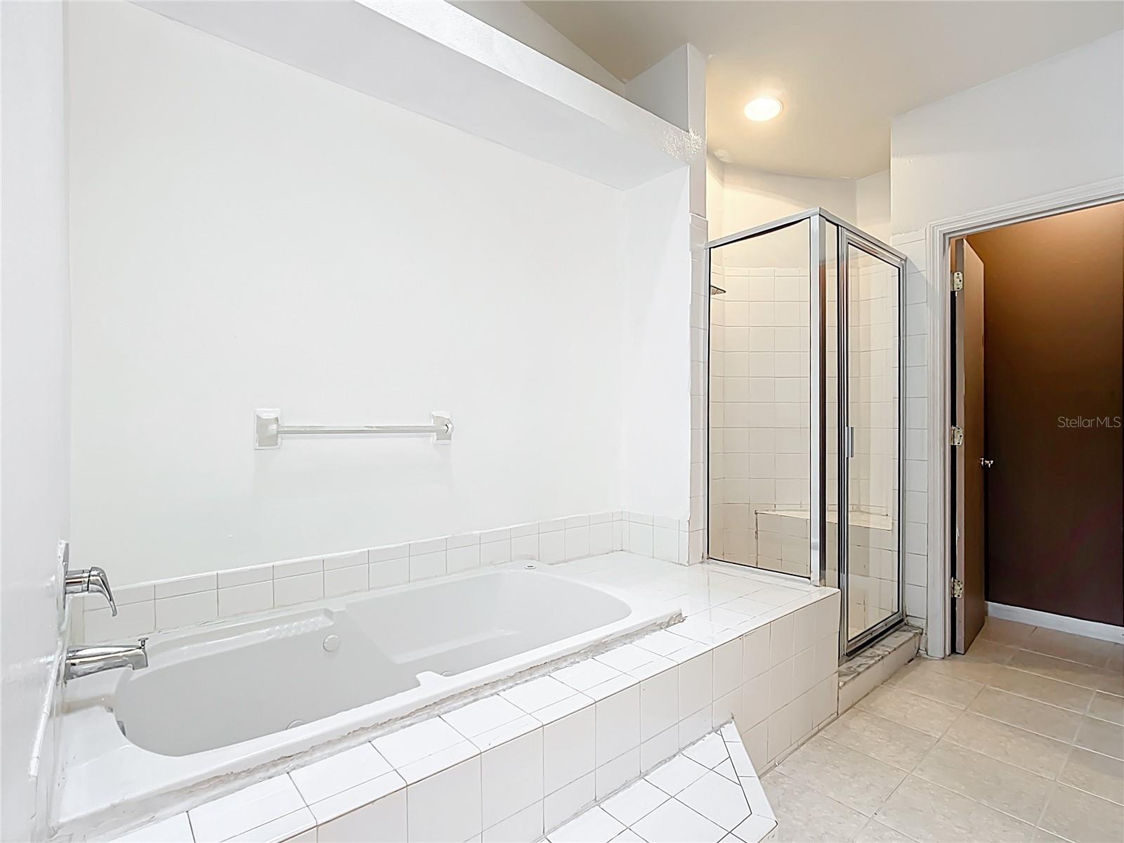 Image 30 of 42 For 709 Orchid Drive