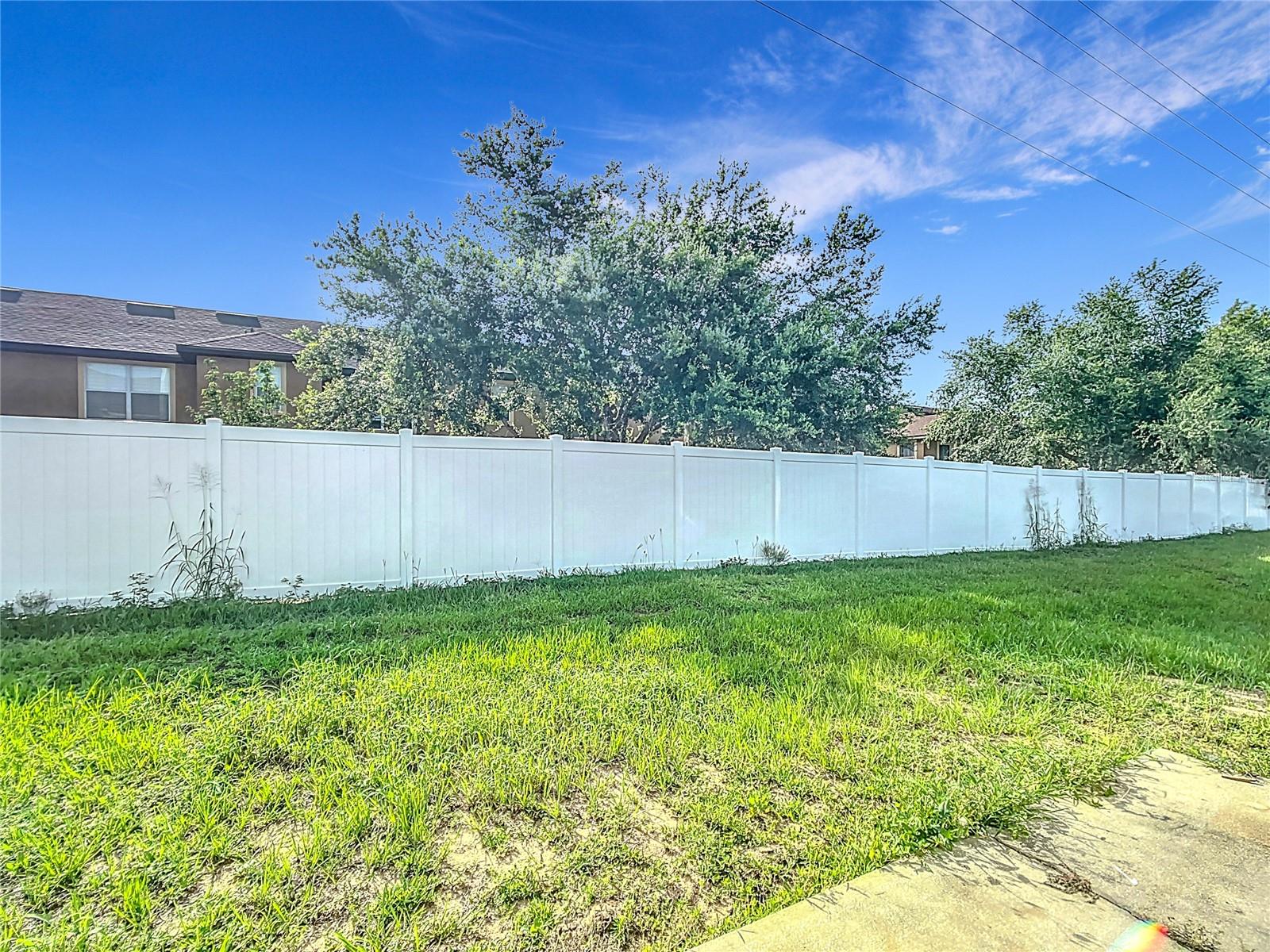 Image 33 of 42 For 709 Orchid Drive