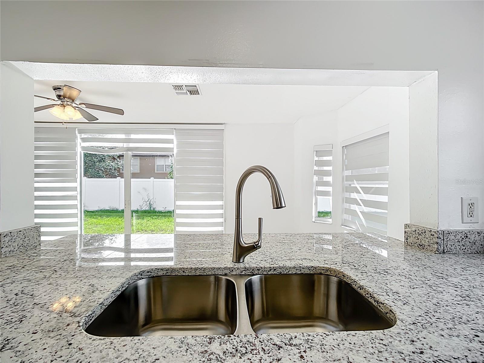 Image 8 of 42 For 709 Orchid Drive