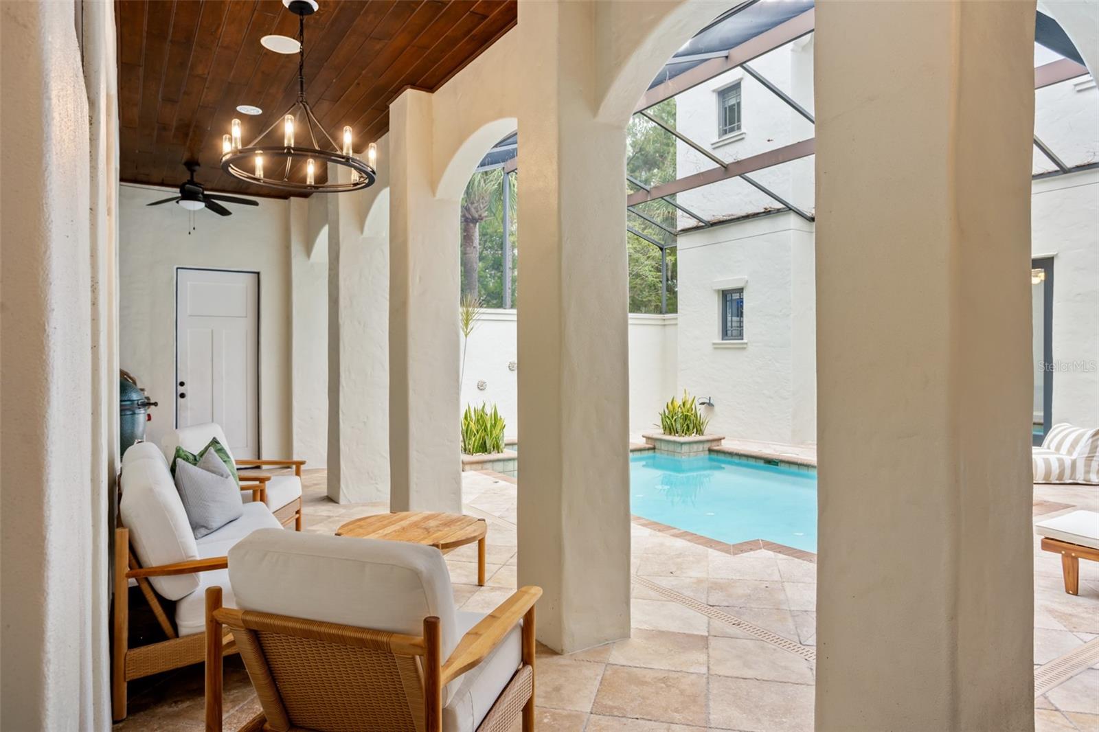 Image 10 of 55 For 9809 Covent Garden Drive