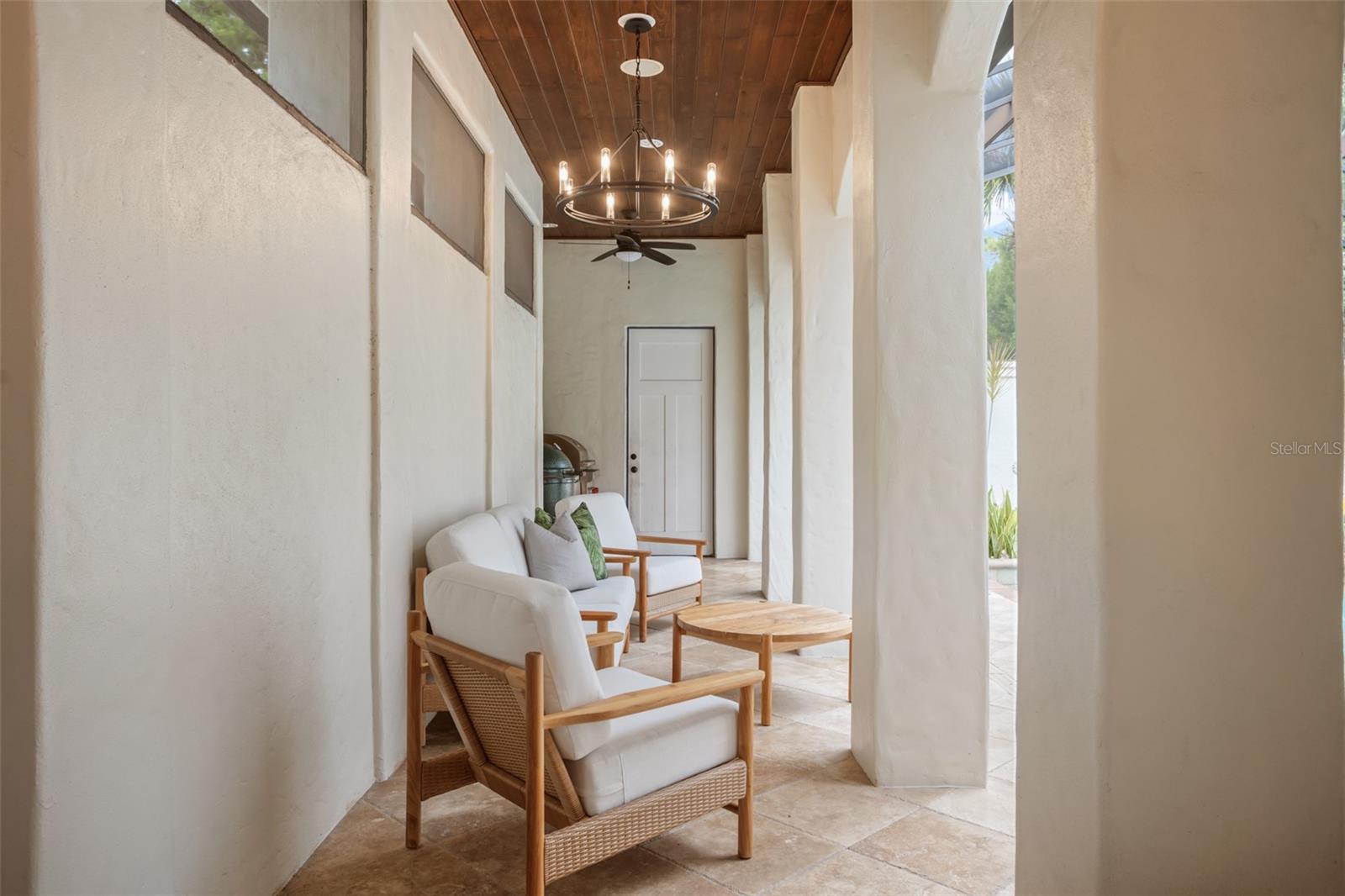 Image 11 of 55 For 9809 Covent Garden Drive