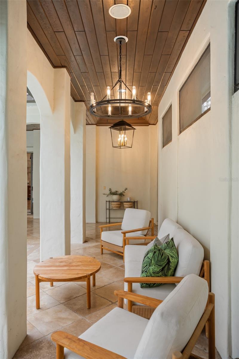 Image 12 of 55 For 9809 Covent Garden Drive