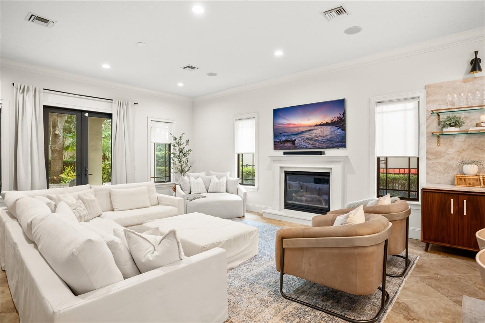 Image 18 of 55 For 9809 Covent Garden Drive
