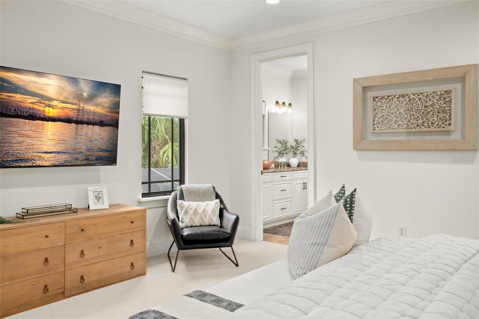 Image 37 of 55 For 9809 Covent Garden Drive