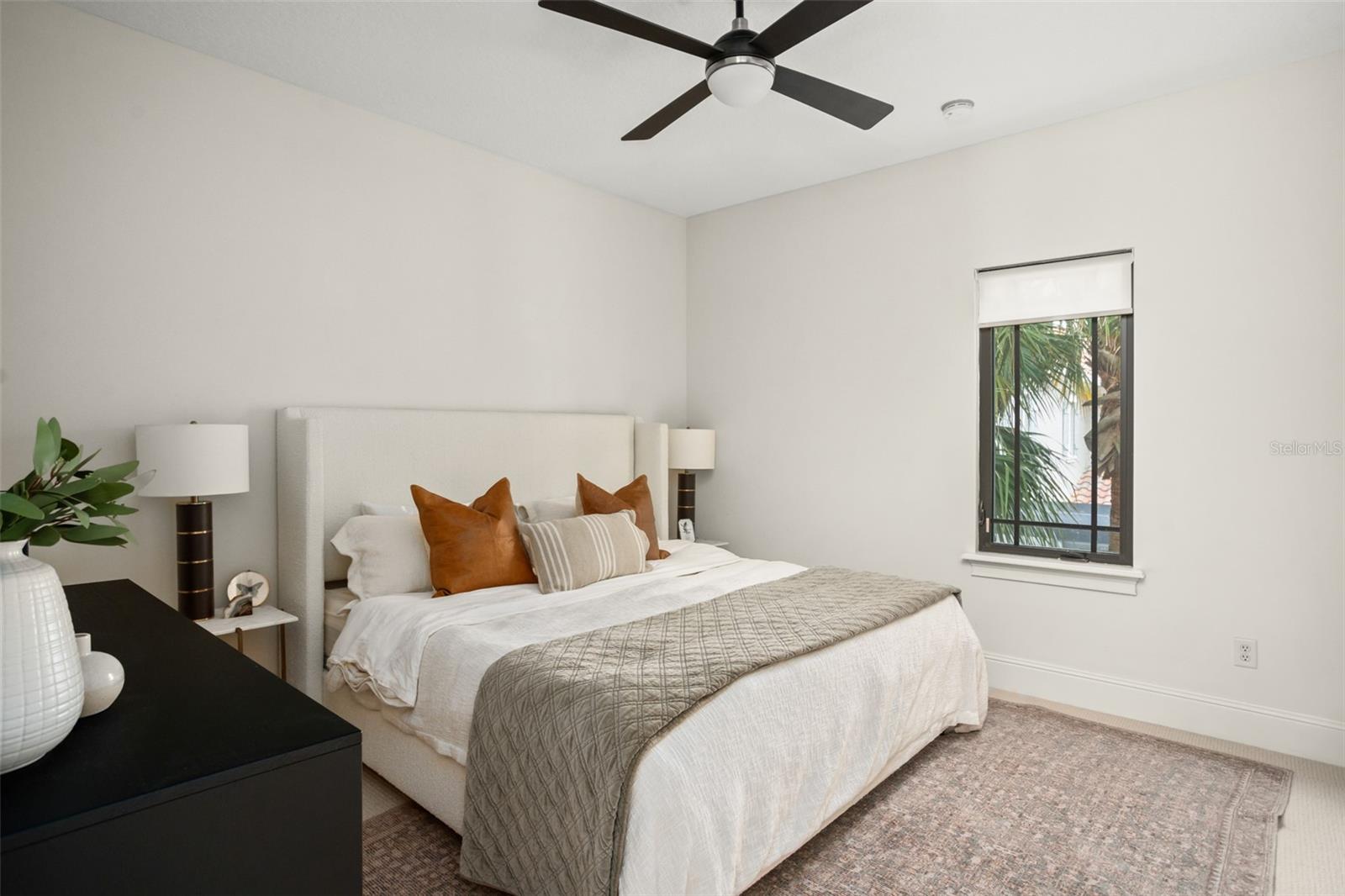 Image 41 of 55 For 9809 Covent Garden Drive