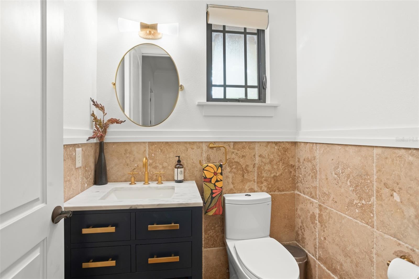 Image 47 of 55 For 9809 Covent Garden Drive
