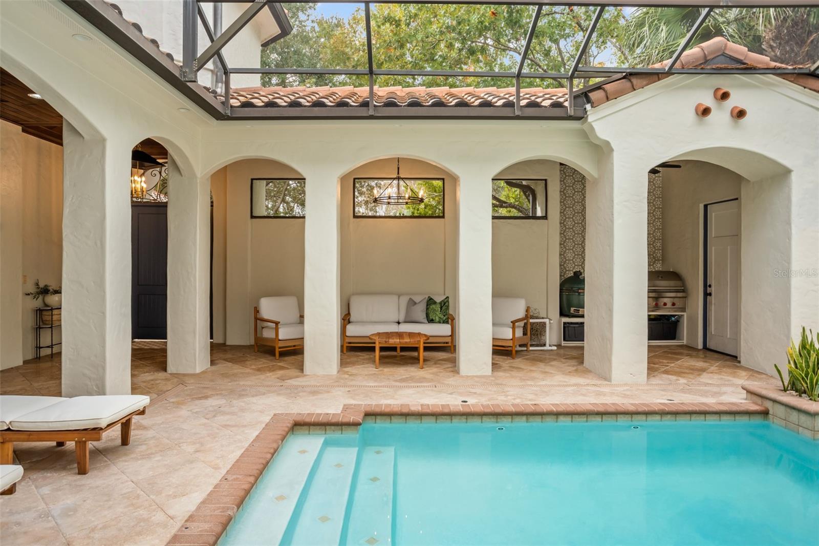 Image 7 of 55 For 9809 Covent Garden Drive