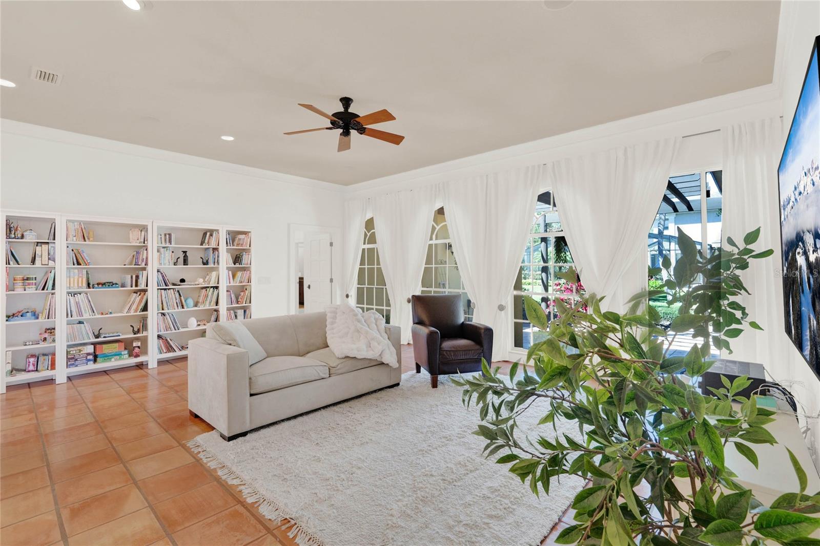 Image 20 of 63 For 3130 Butler Bay Drive N