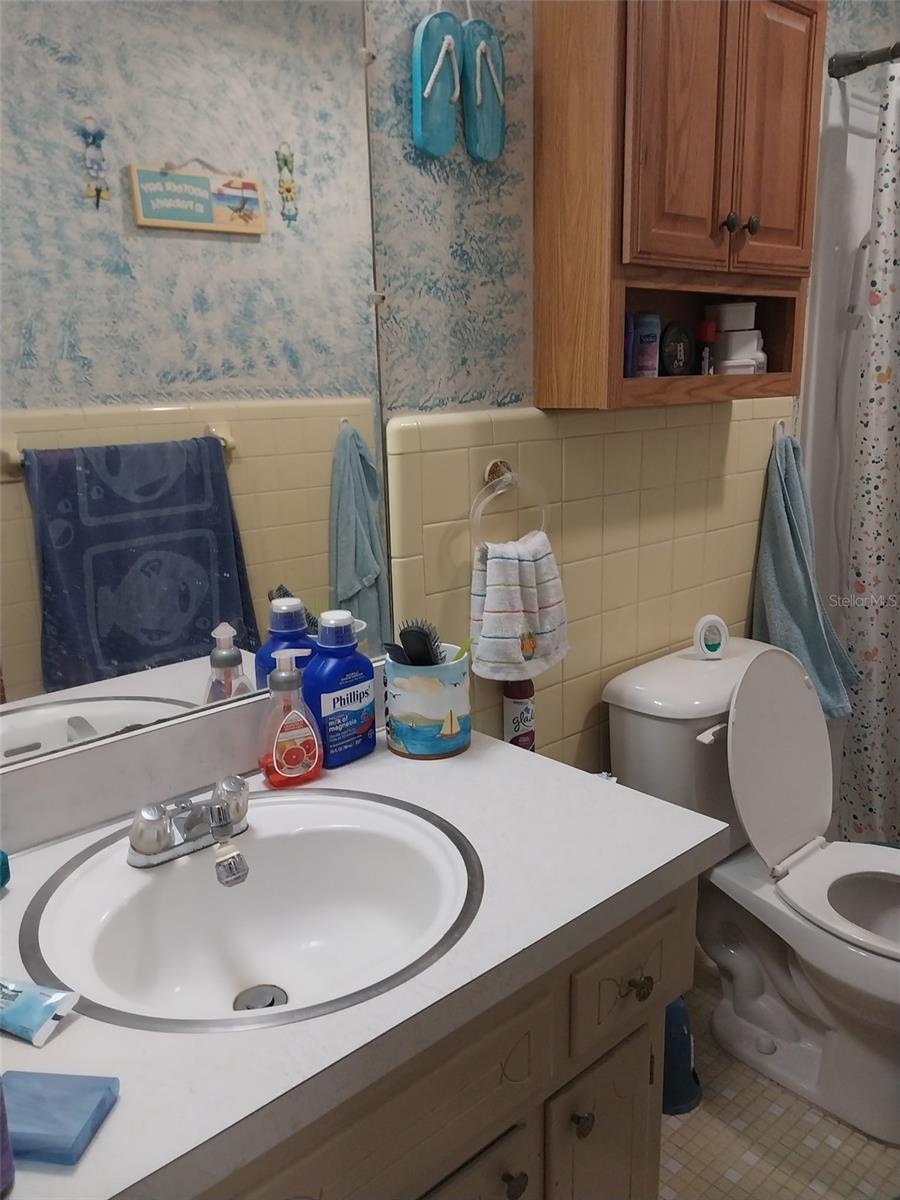 Image 6 of 27 For 136 Oak Way 