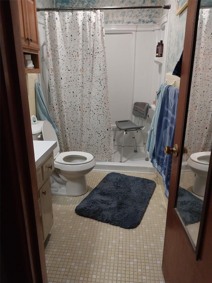 Image 7 of 27 For 136 Oak Way 