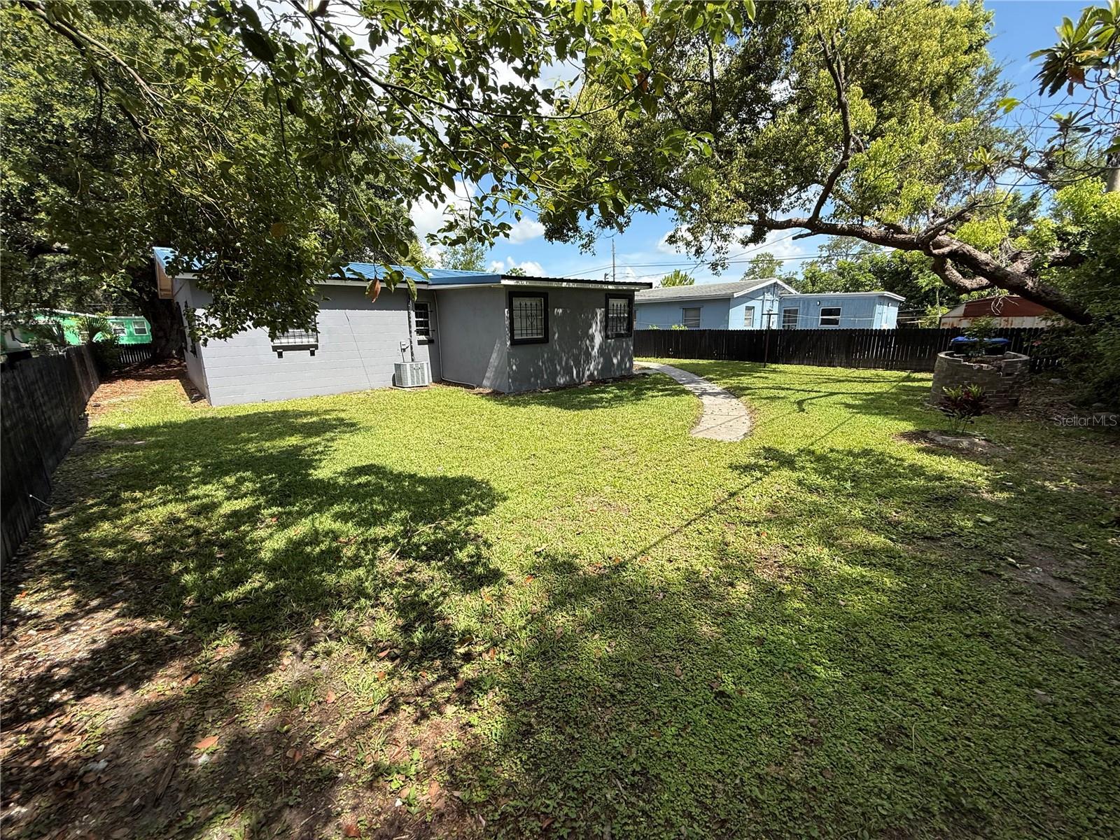 Image 20 of 22 For 7709 Ravenna Ave