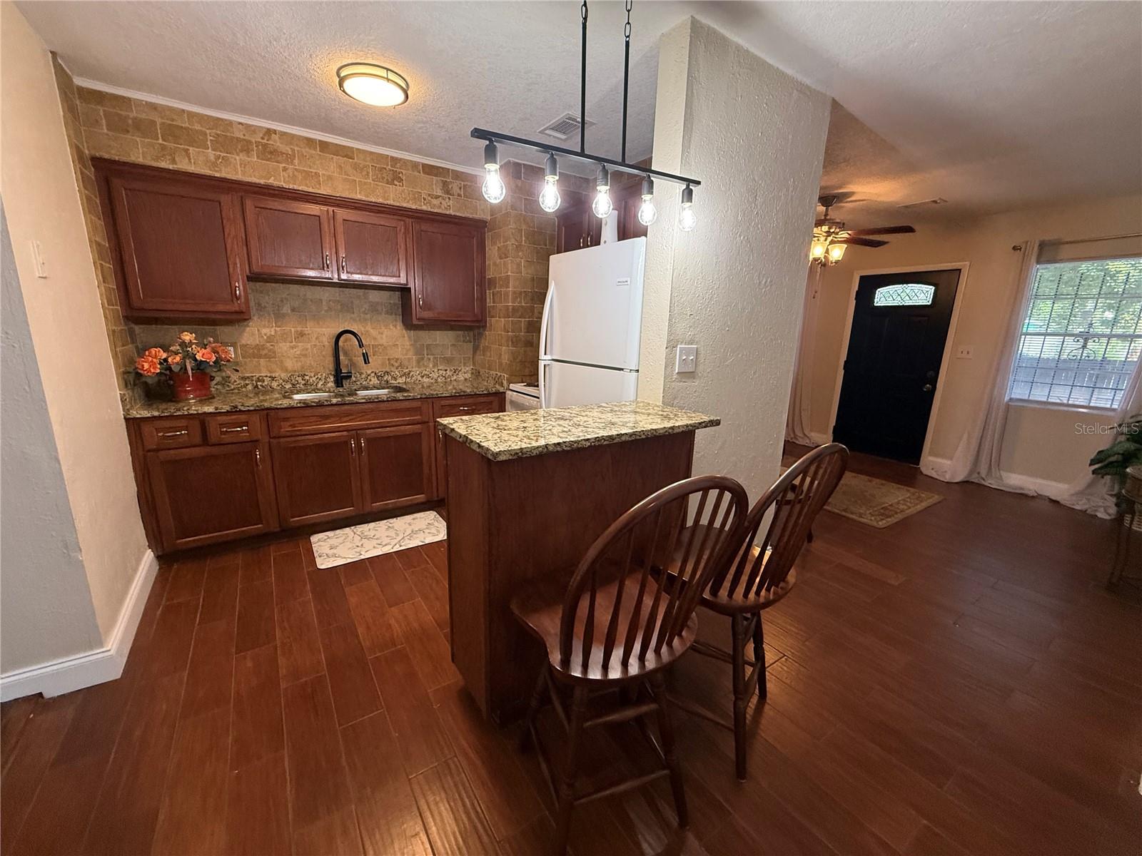 Image 8 of 22 For 7709 Ravenna Ave