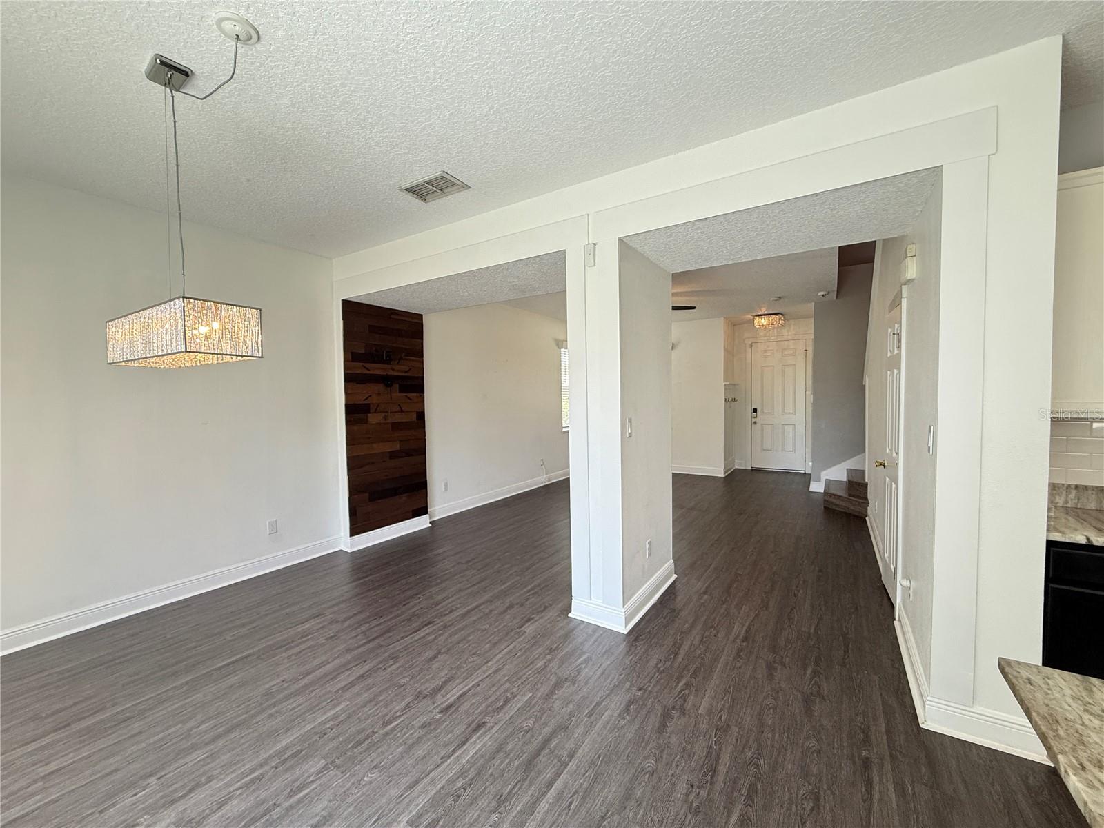 Image 4 of 30 For 1225 Greenley Avenue