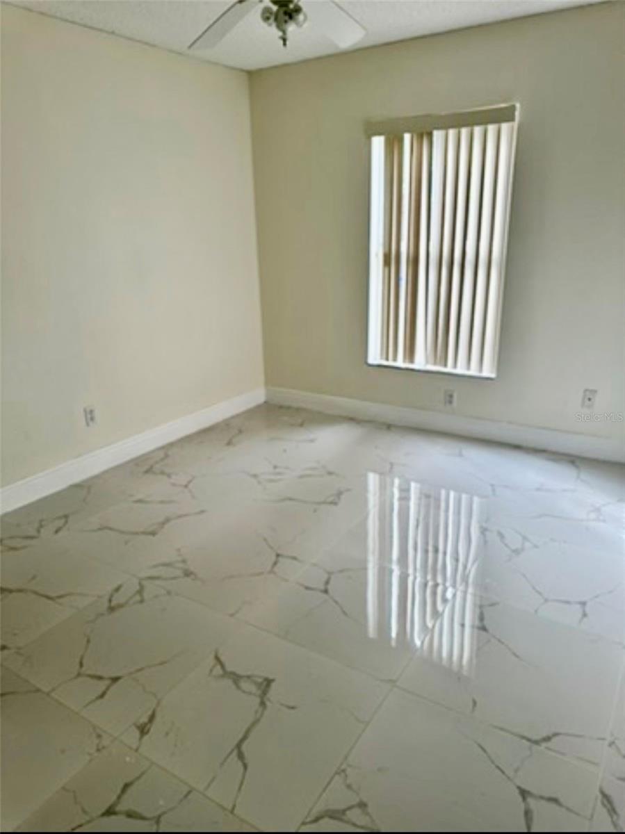 Image 6 of 10 For 12526 Ringwood Avenue