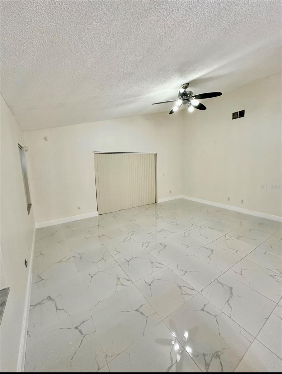 Image 7 of 10 For 12526 Ringwood Avenue