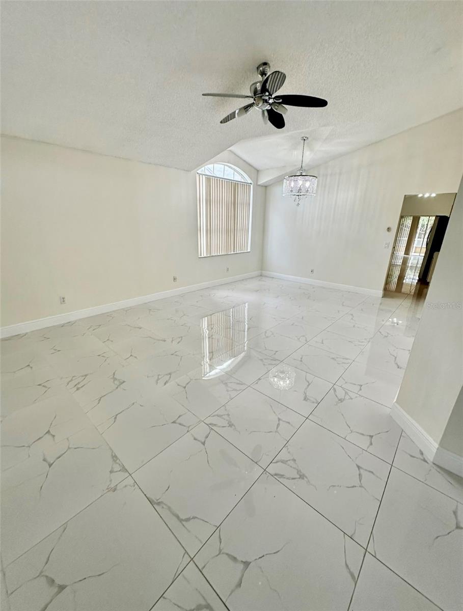 Image 8 of 10 For 12526 Ringwood Avenue