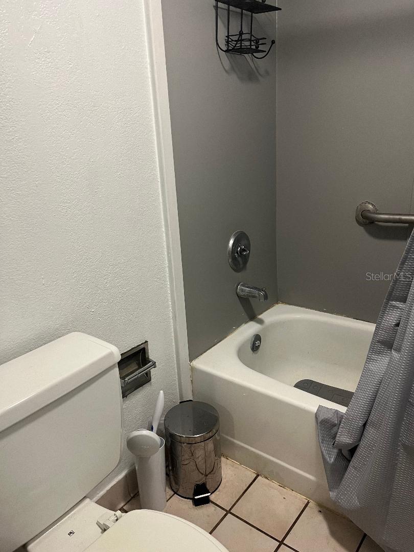 Image 8 of 15 For 8421 Orange Blossom Trail 303