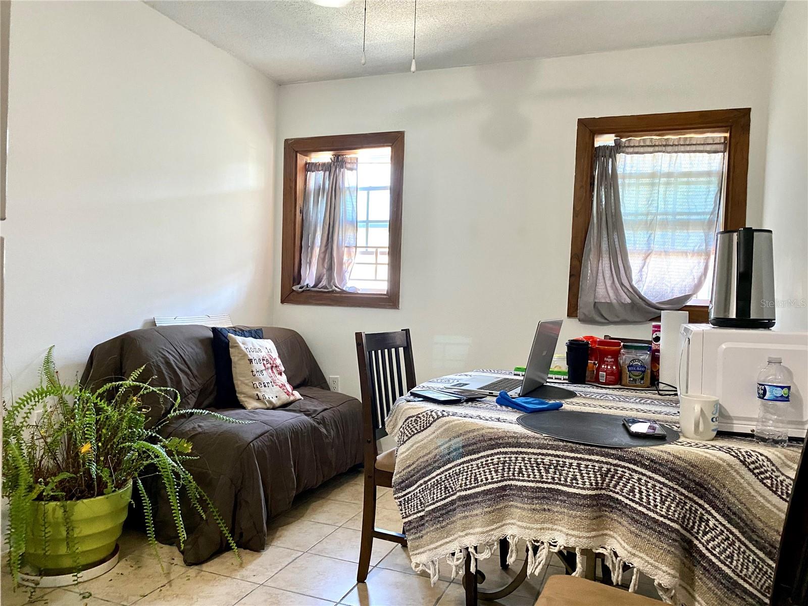 Image 7 of 10 For 607 Forrest Avenue A