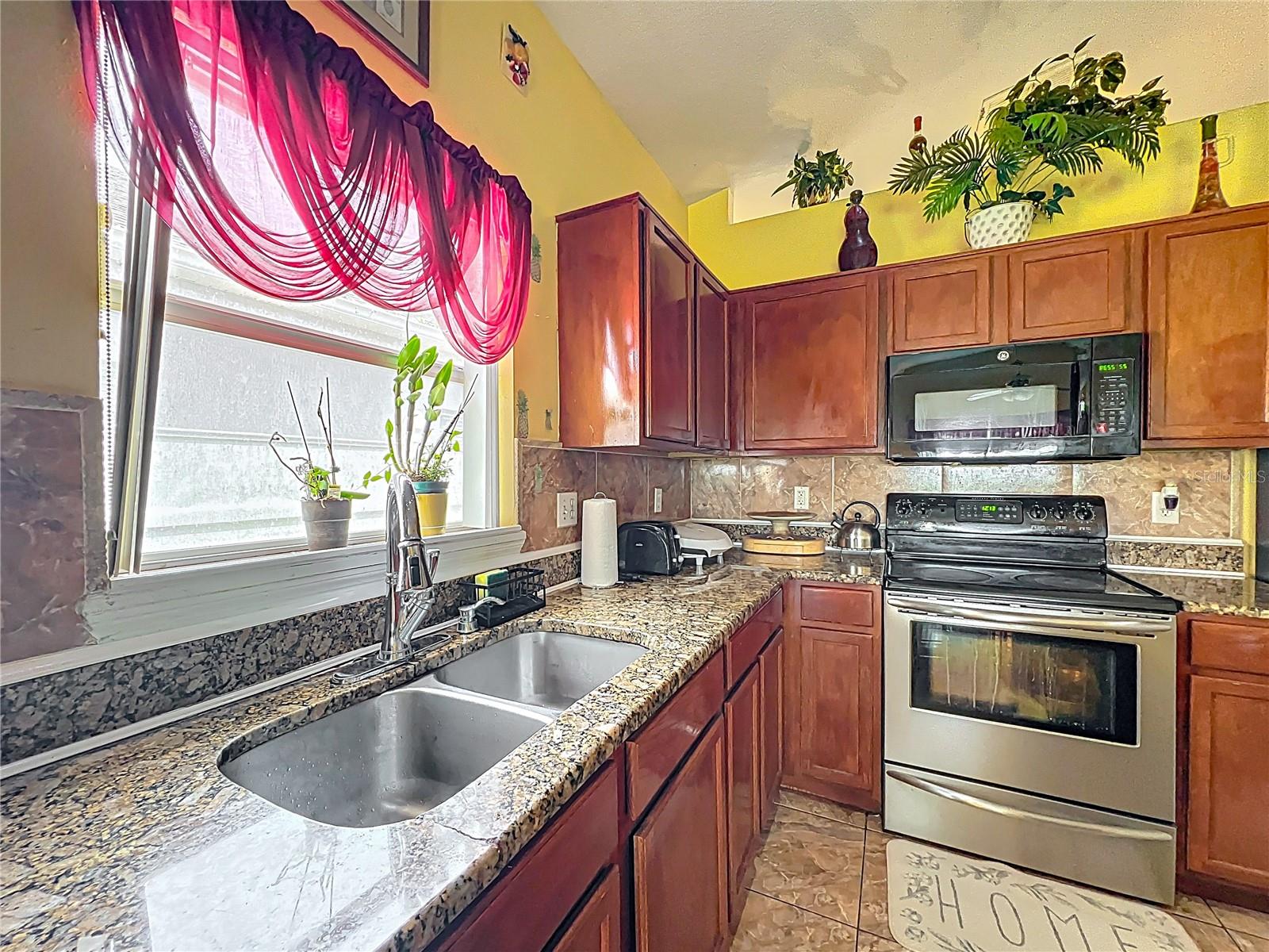 Image 10 of 52 For 7939 Riffle Lane