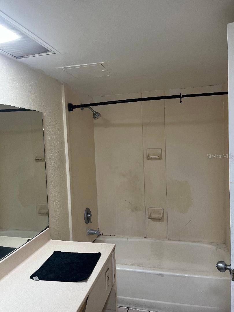 Image 8 of 10 For 8421 Orange Blossom Trail 430