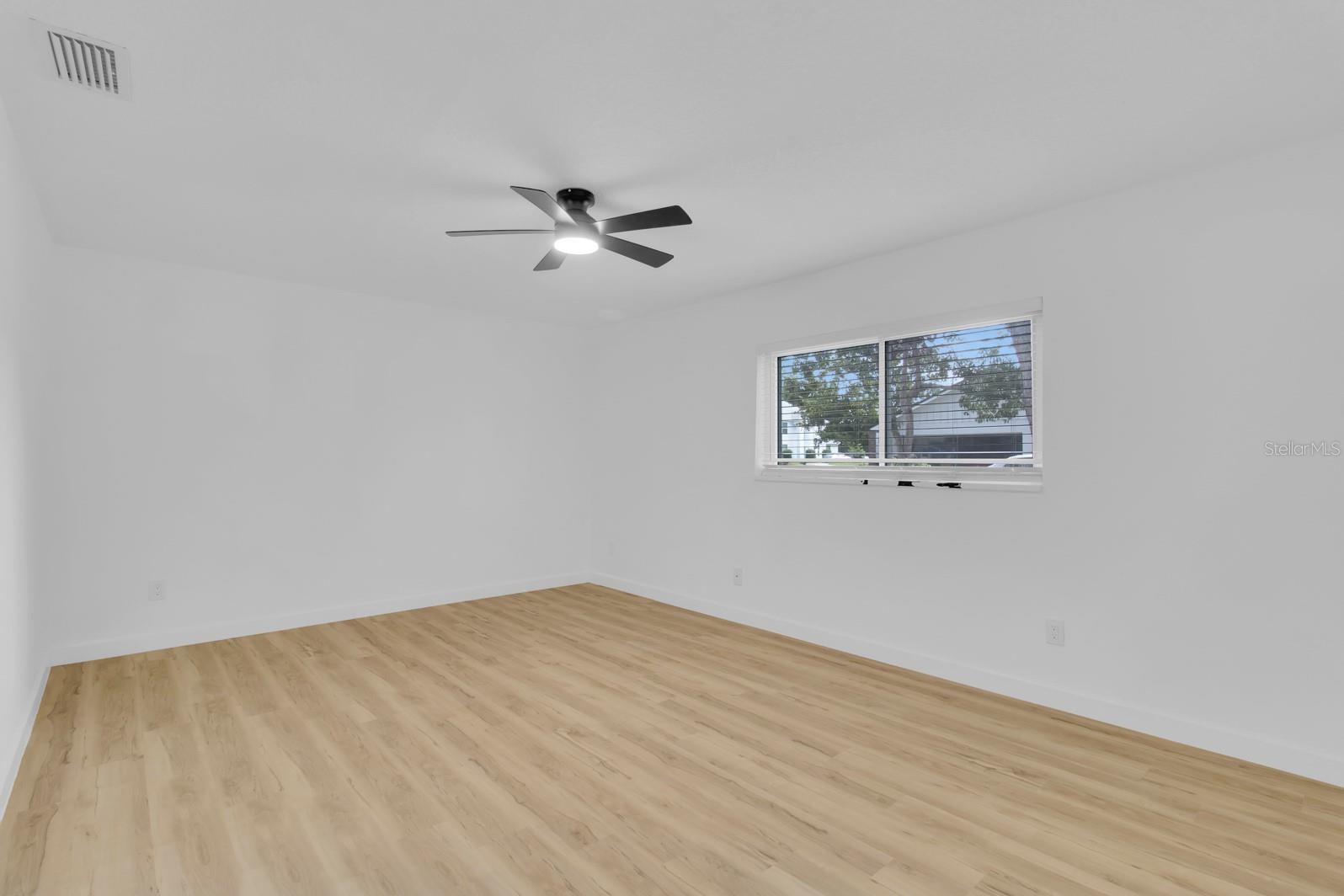 Image 34 of 57 For 1484 Lake Francis Drive