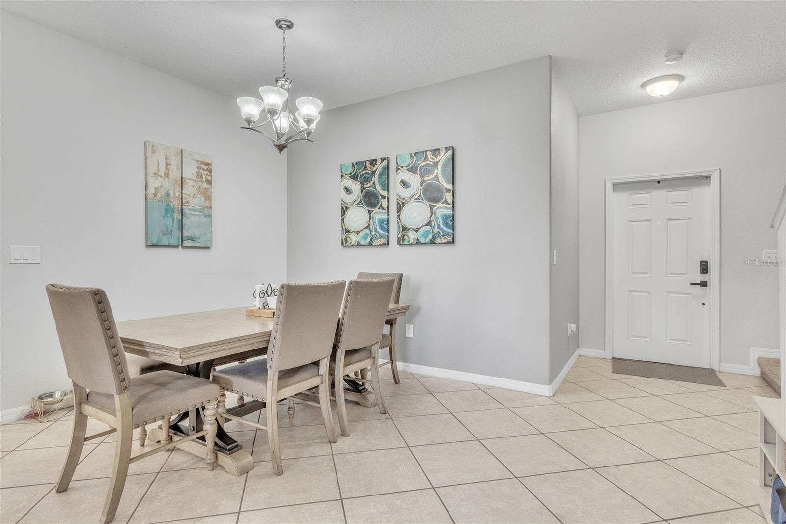 Image 4 of 37 For 3256 Rodrick Circle