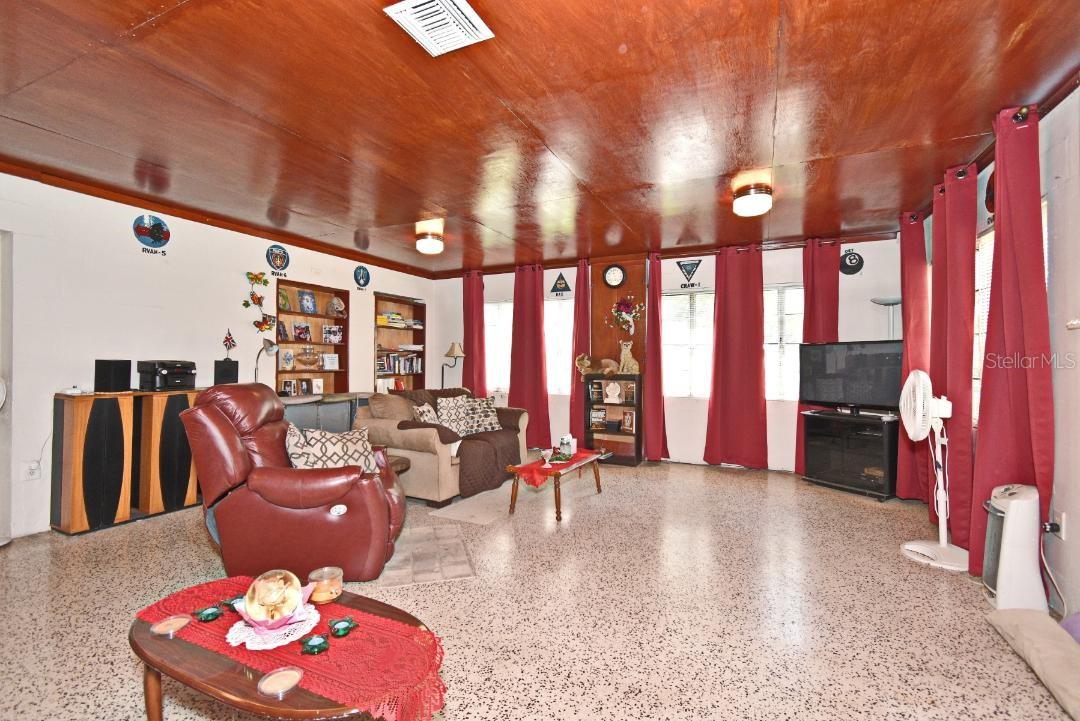 Image 13 of 27 For 1390 Airport Boulevard