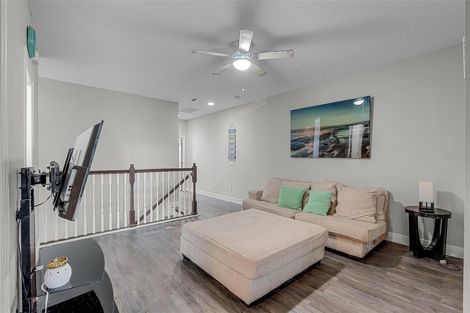 Image 19 of 54 For 17453 Chateau Pine Way