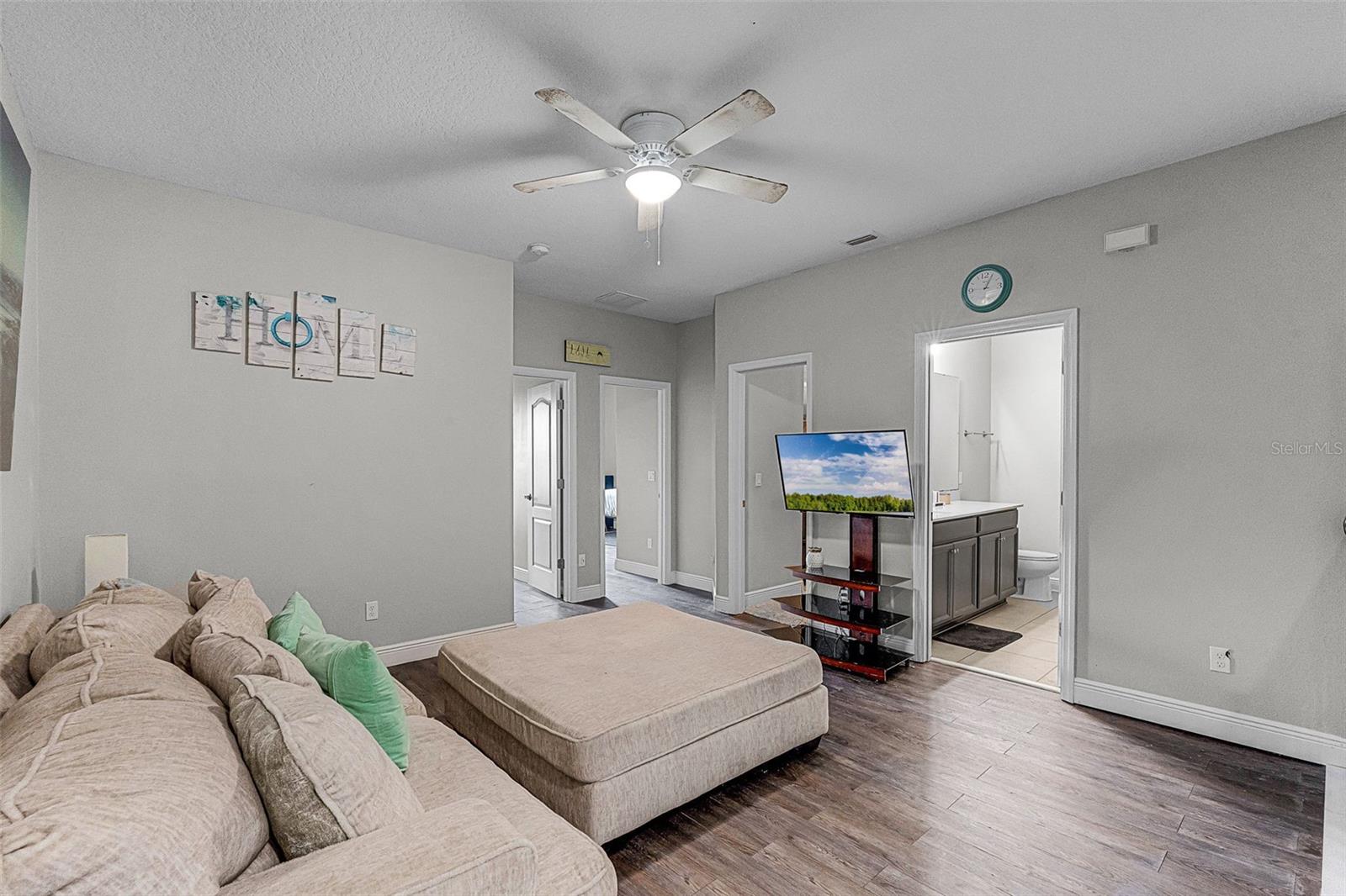 Image 24 of 54 For 17453 Chateau Pine Way