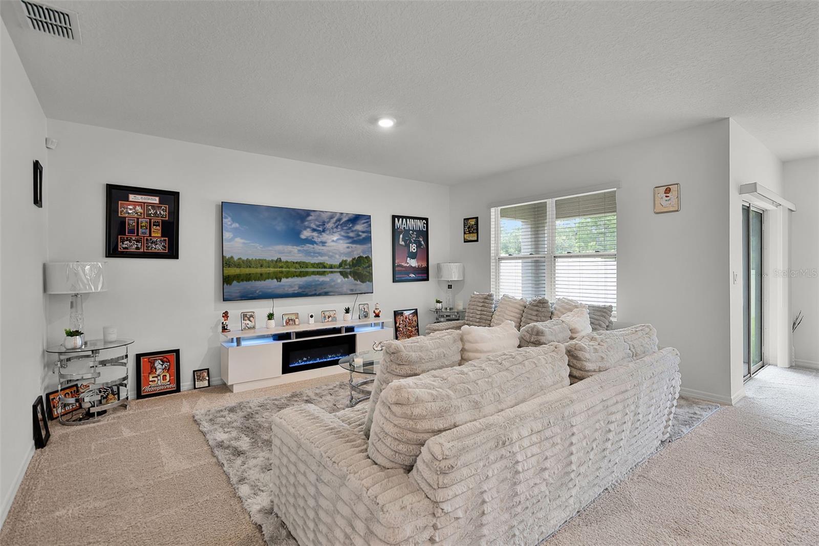 Image 3 of 18 For 1351 Fox Squirrel Drive