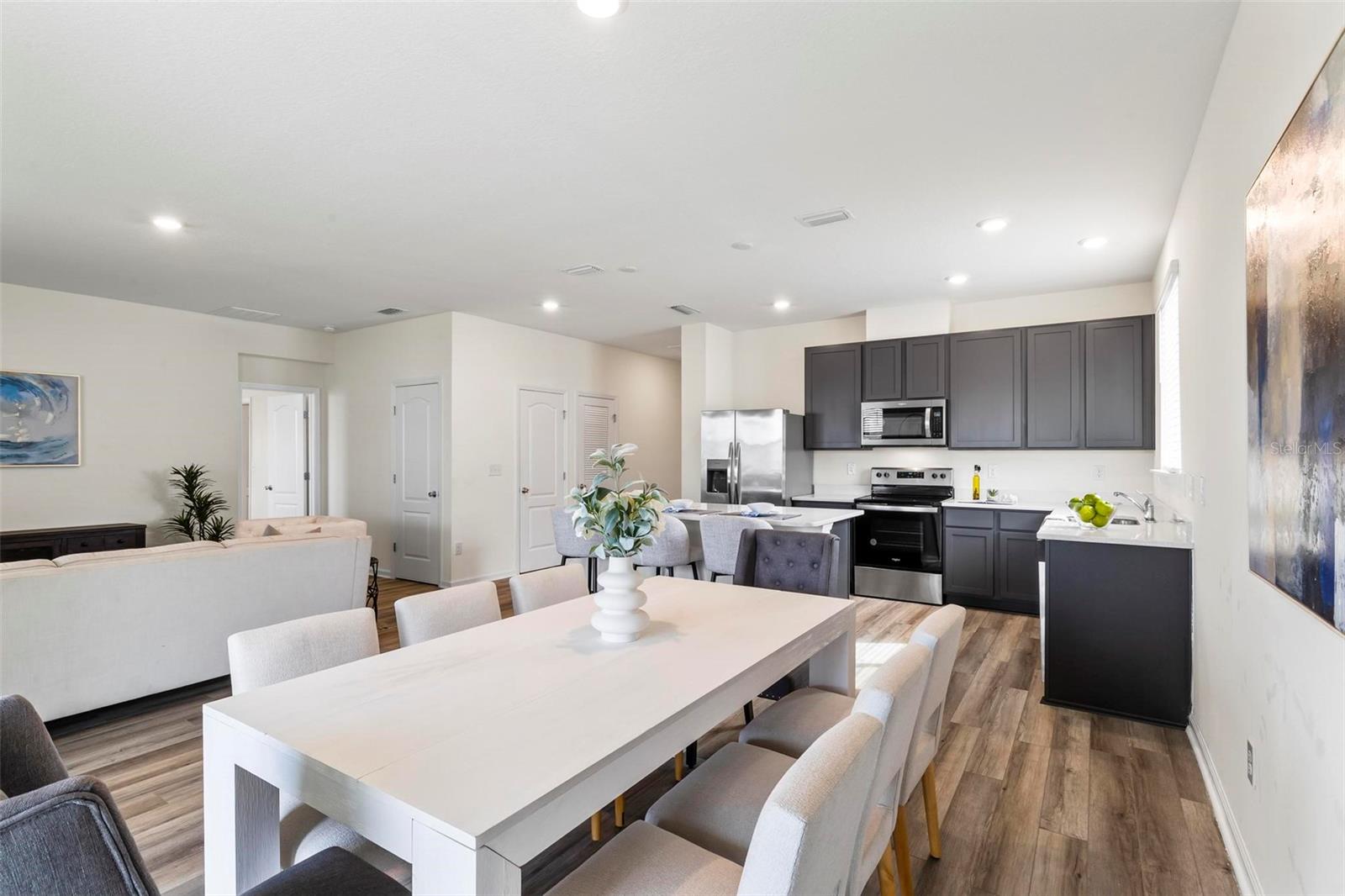 Image 27 of 55 For 85 Las Casitas Boulevard
