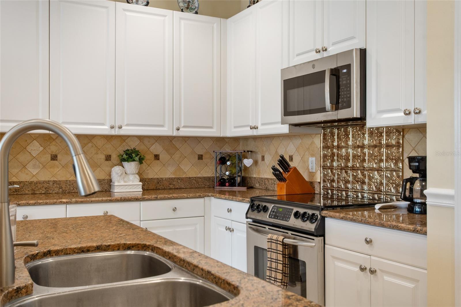Image 15 of 67 For 4709 Fox Street