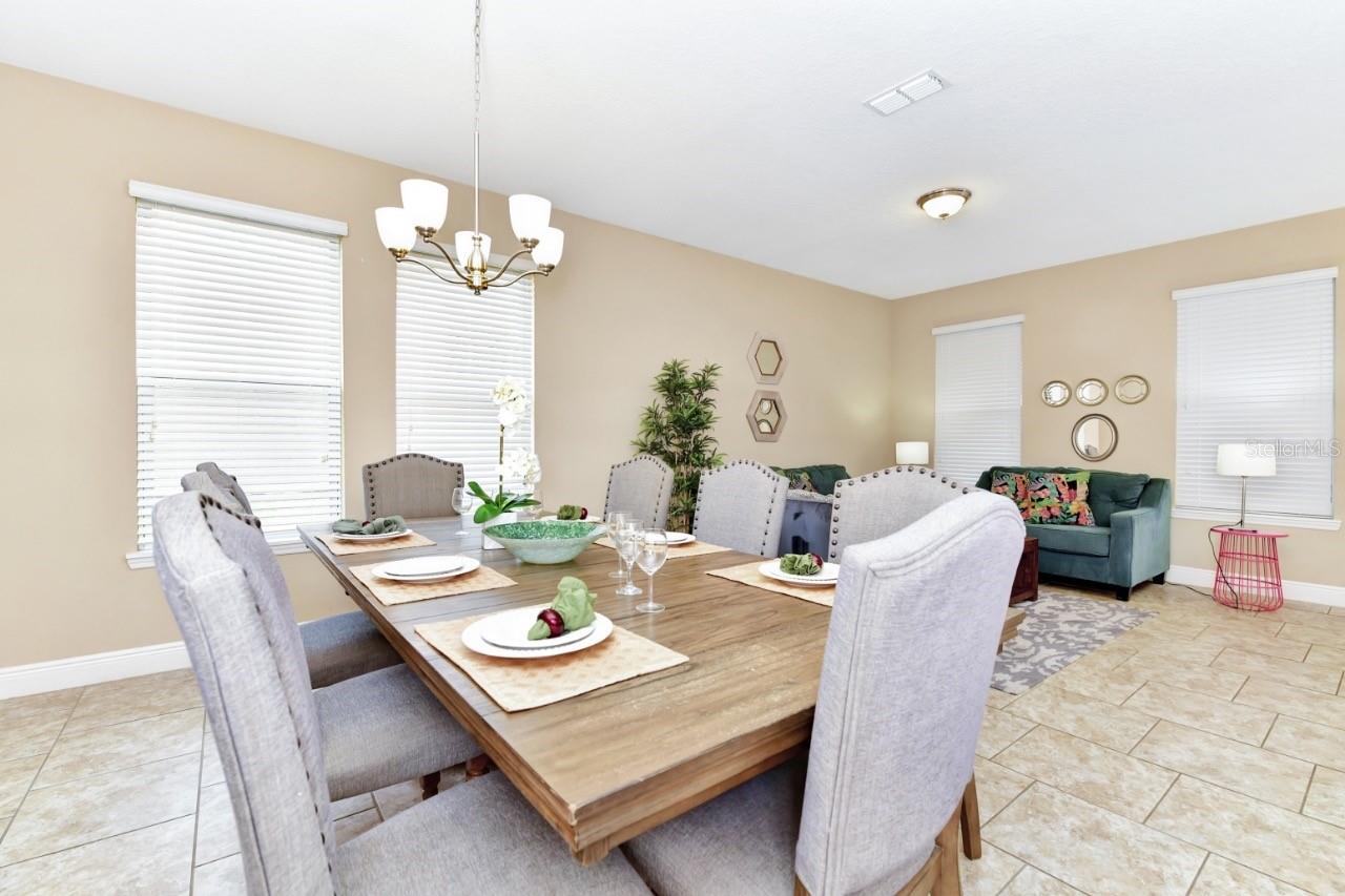 Image 10 of 49 For 4123 Oaktree Drive