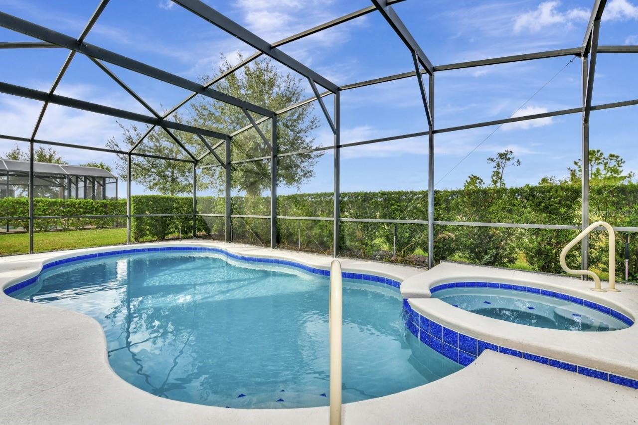 Image 32 of 49 For 4123 Oaktree Drive