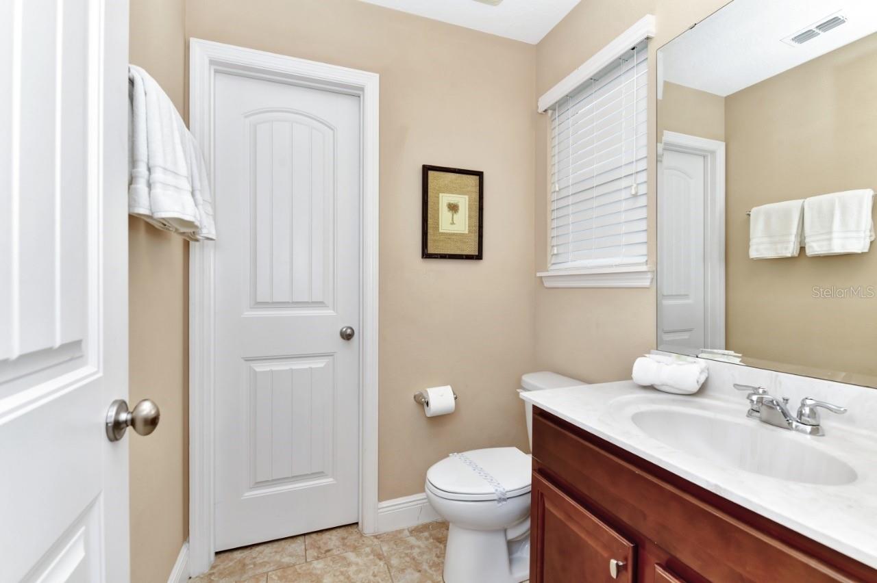 Image 45 of 49 For 4123 Oaktree Drive