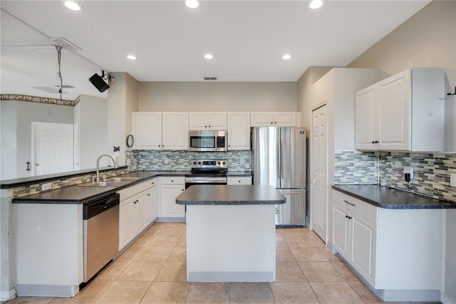 Image 11 of 32 For 2794 Cullens Court
