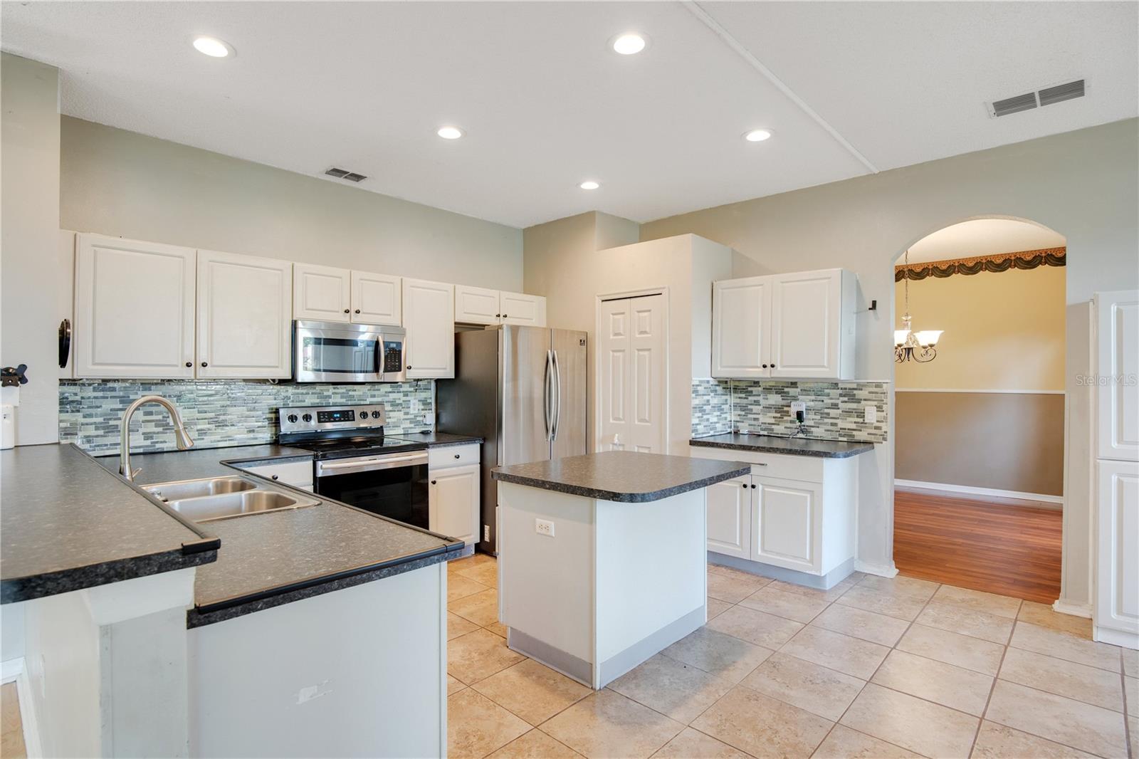 Image 12 of 32 For 2794 Cullens Court