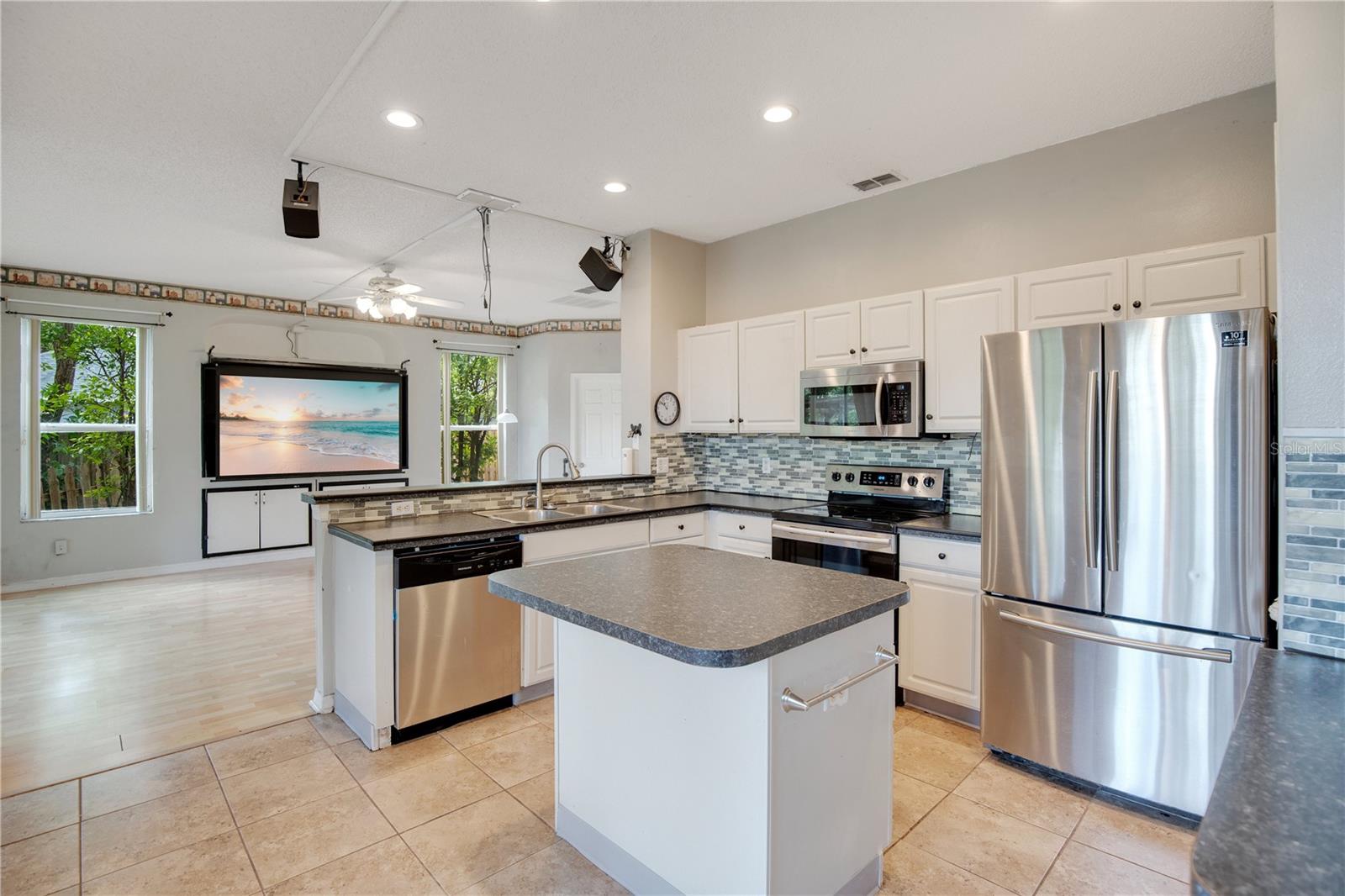 Image 13 of 32 For 2794 Cullens Court